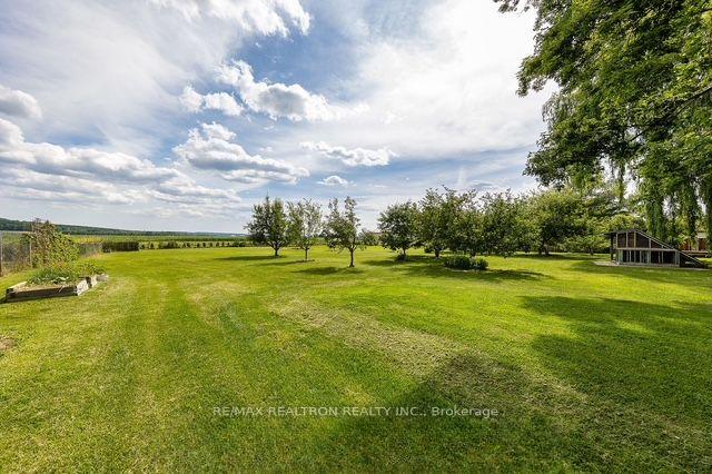 Photo 26 of 1103 Graham Side Road, King, Rural King — HOMEH