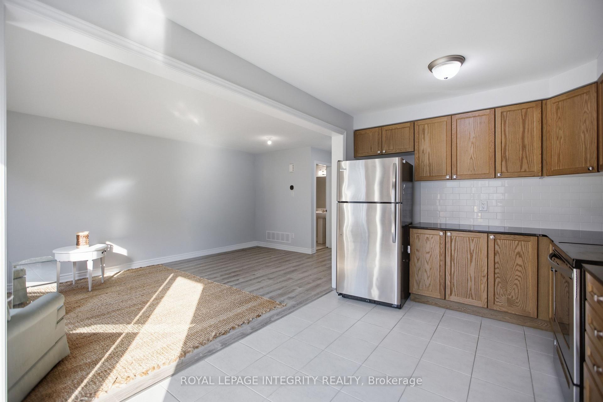 Photo 7 of 2235 Watercolours Way, Ottawa, Barrhaven - Half Moon Bay — HOMEH