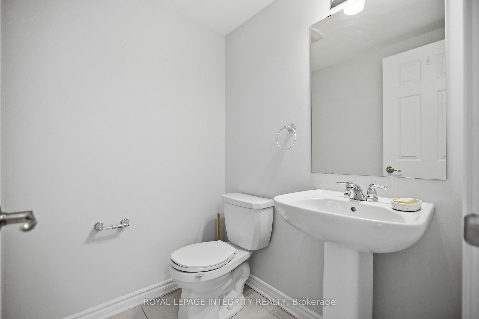 Photo 8 of 2235 Watercolours Way, Ottawa, Barrhaven - Half Moon Bay — HOMEH