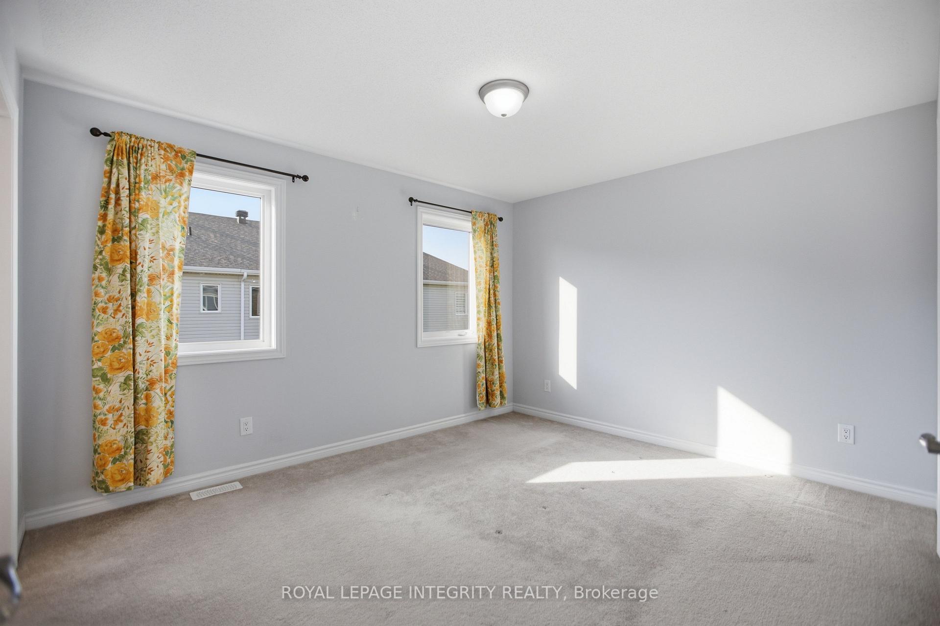 Photo 9 of 2235 Watercolours Way, Ottawa, Barrhaven - Half Moon Bay — HOMEH