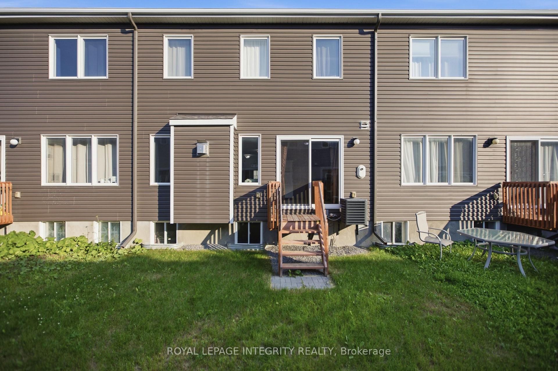 Photo 20 of 2235 Watercolours Way, Ottawa, Barrhaven - Half Moon Bay — HOMEH