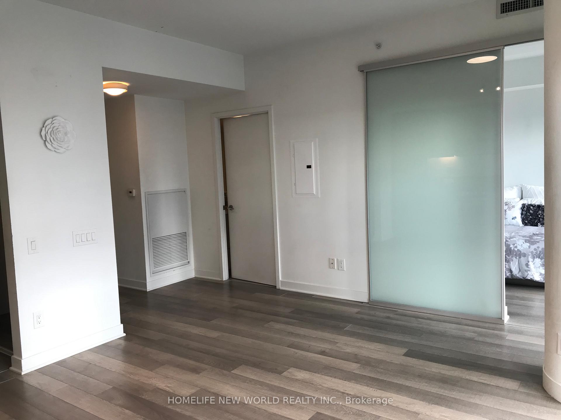 Photo 3 of Unit 3401, 290 Adelaide Street W, Toronto, Waterfront Communities — HOMEH