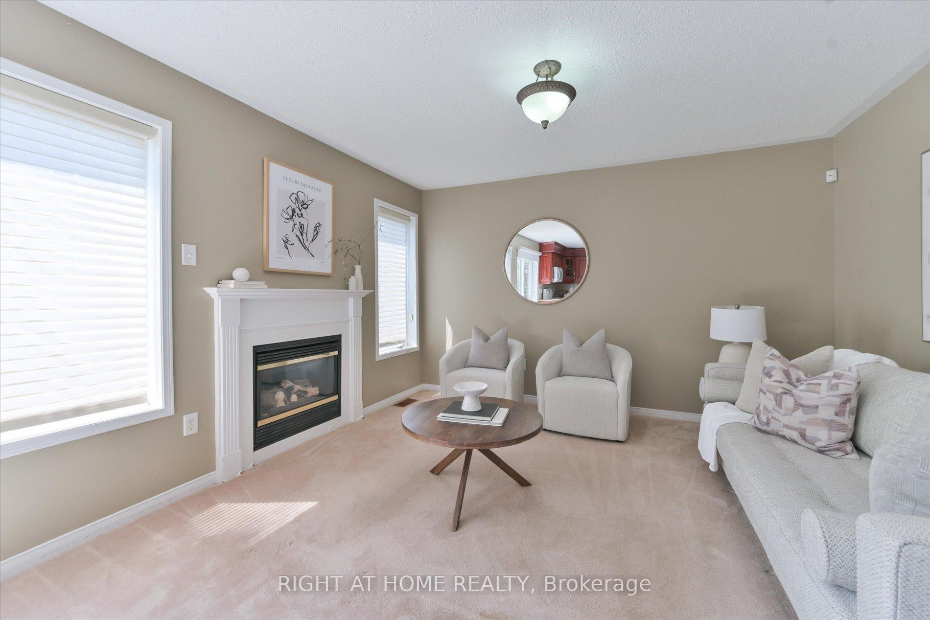 Photo 12 of 94 Moynahan Crescent, Ajax, South East — HOMEH