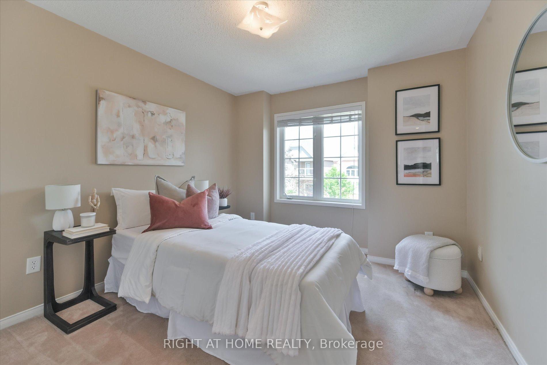 Photo 28 of 94 Moynahan Crescent, Ajax, South East — HOMEH