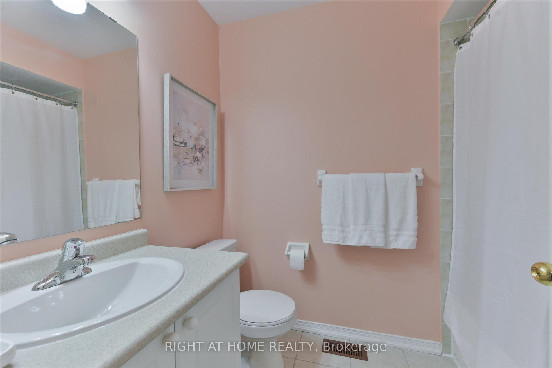 Photo 30 of 94 Moynahan Crescent, Ajax, South East — HOMEH