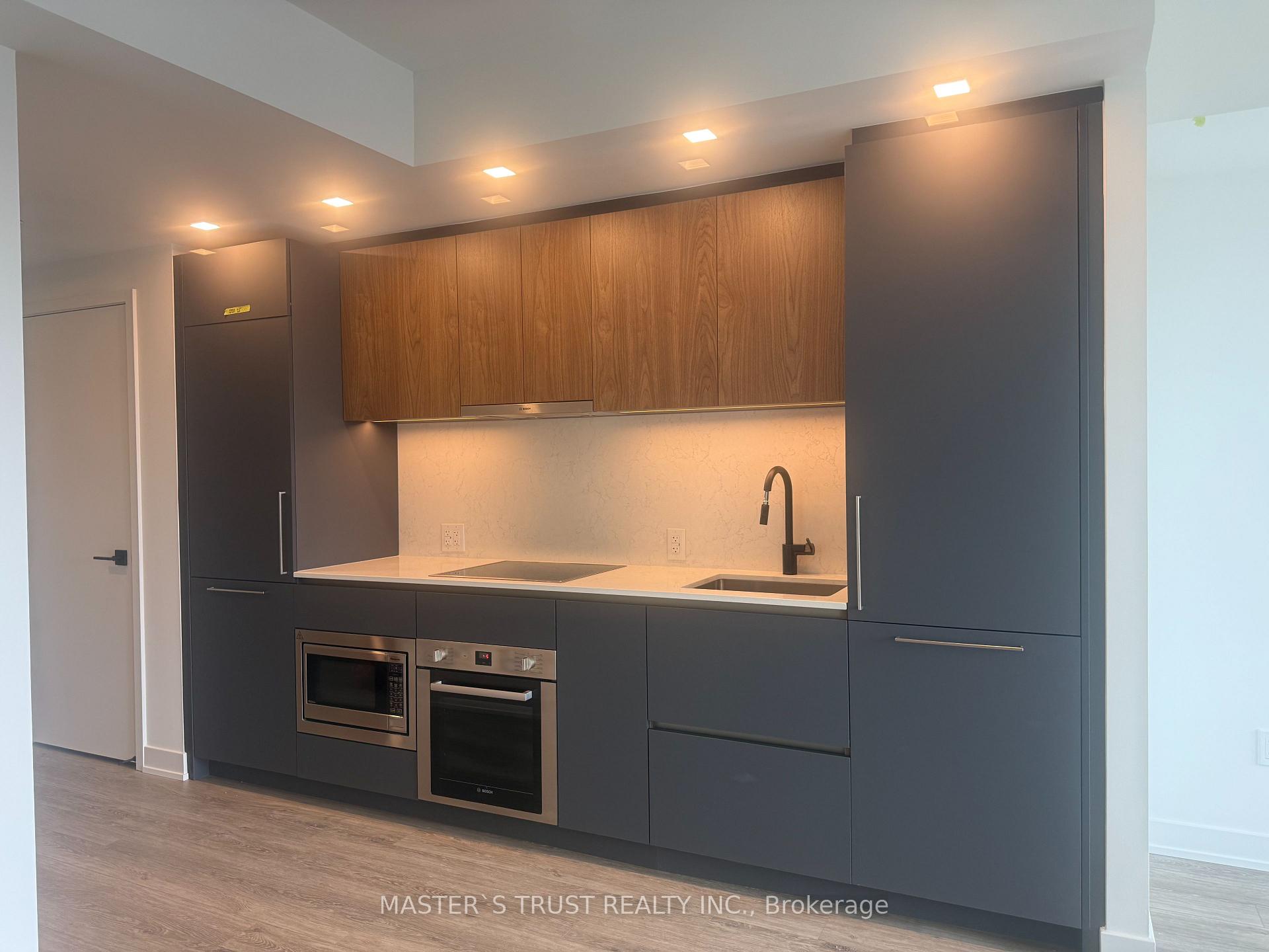 Photo 10 of Unit 3710, 609 Sherbourne Street, Toronto, North St. James Town — HOMEH
