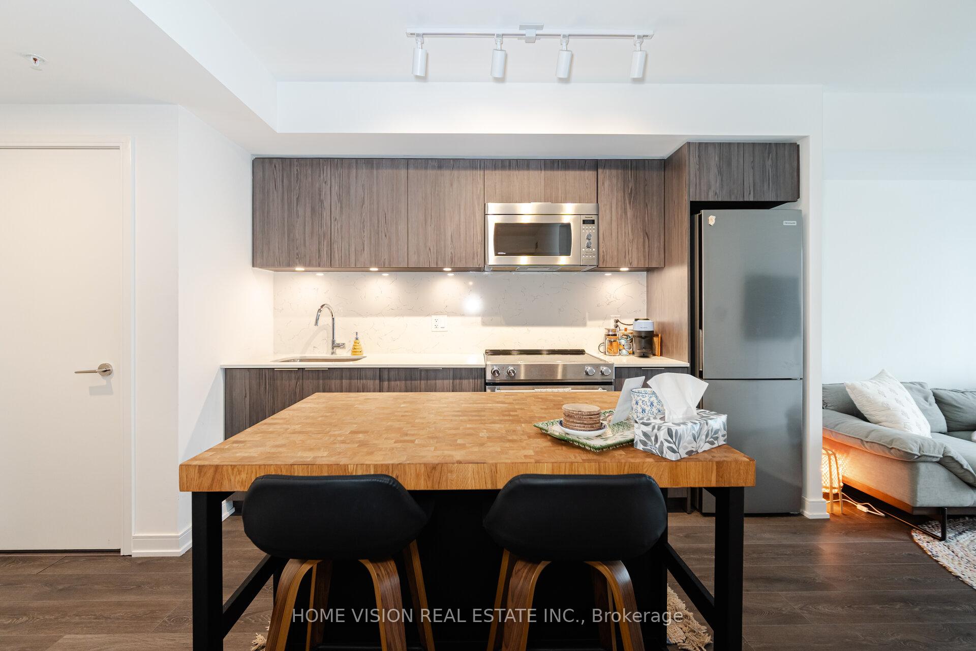 Photo 5 of Unit 409, 30 Samuel Wood Way E, Etobicoke, Islington-City Centre West — HOMEH