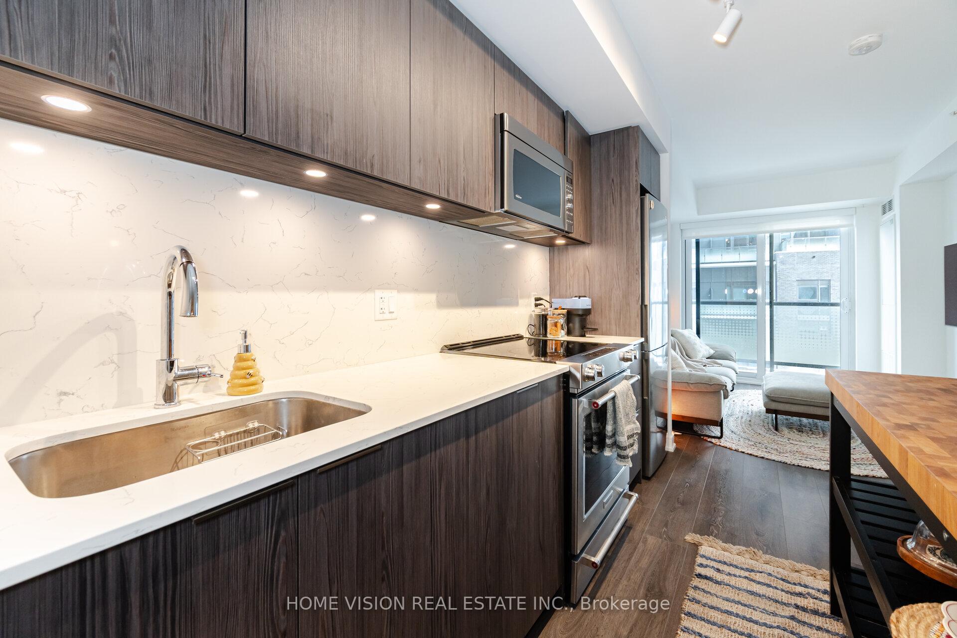 Photo 6 of Unit 409, 30 Samuel Wood Way E, Etobicoke, Islington-City Centre West — HOMEH