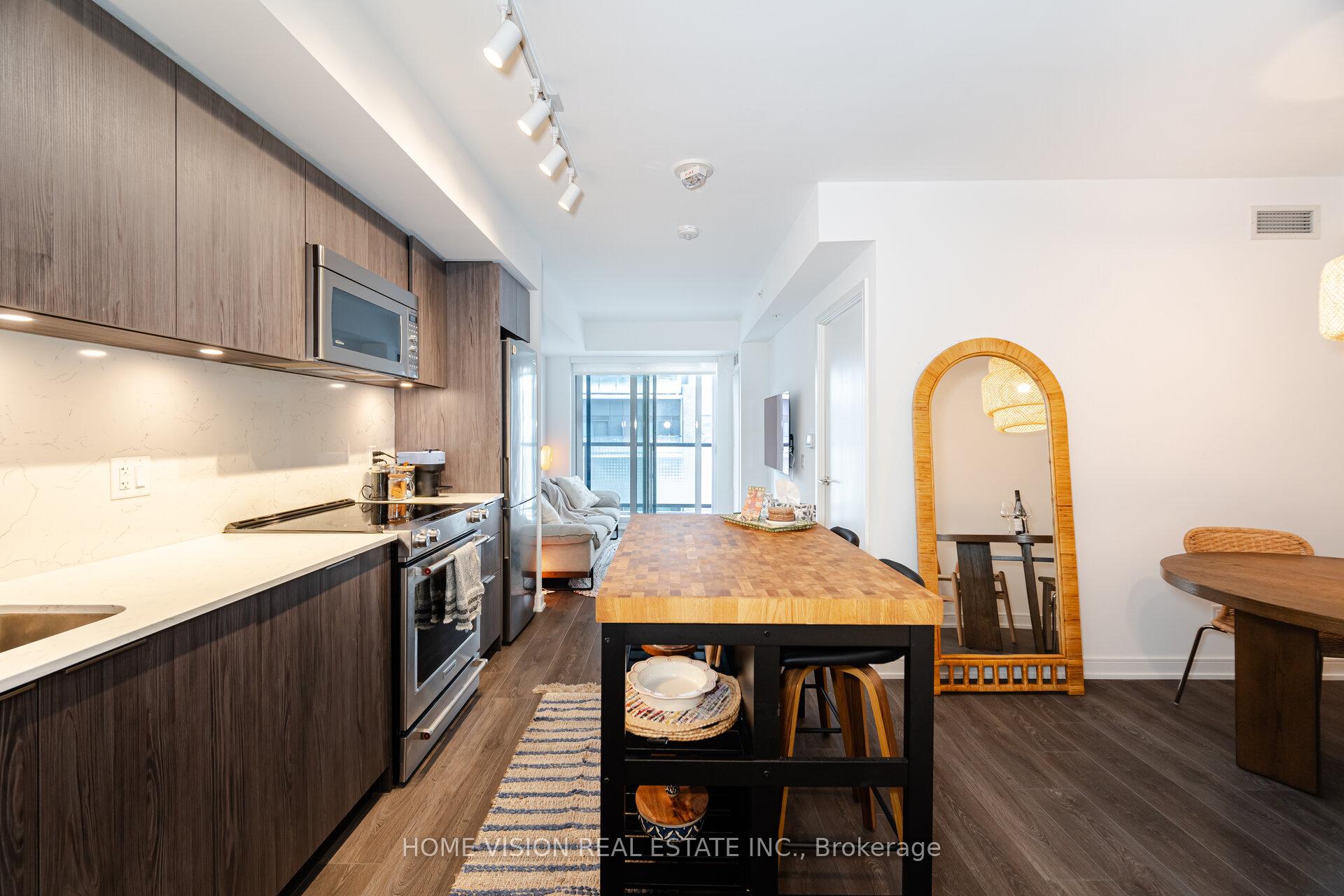 Photo 9 of Unit 409, 30 Samuel Wood Way E, Etobicoke, Islington-City Centre West — HOMEH