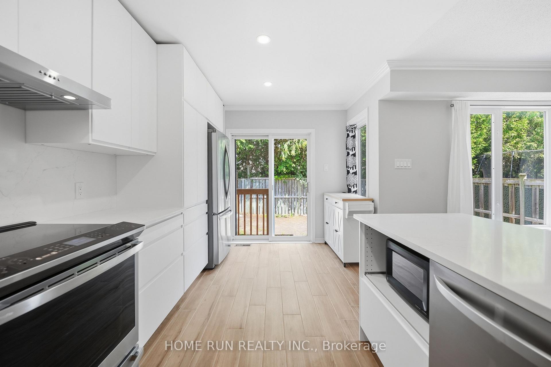 Photo 13 of 1169 Clyde Avenue, Ottawa, Central Park — HOMEH