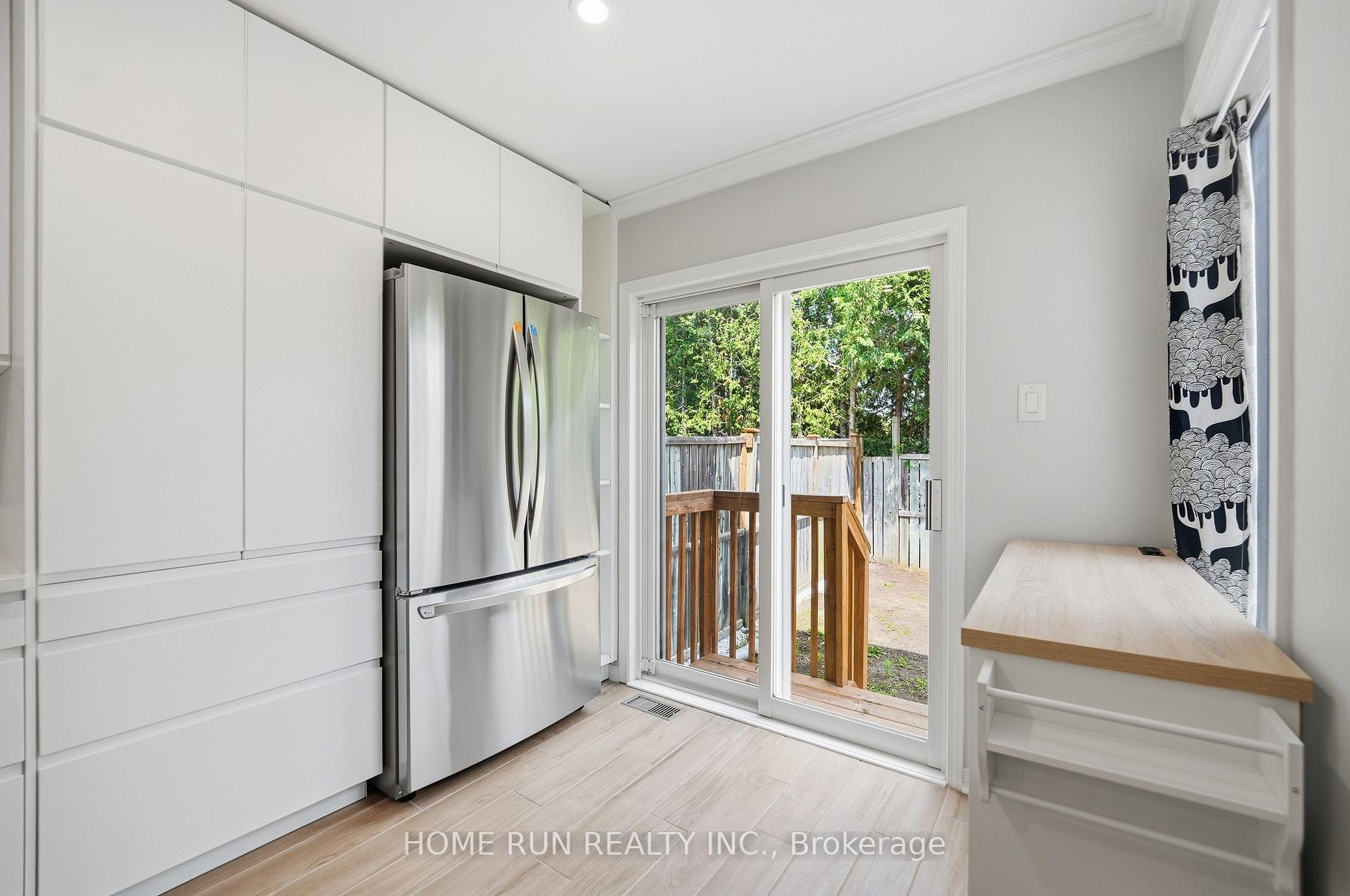 Photo 17 of 1169 Clyde Avenue, Ottawa, Central Park — HOMEH