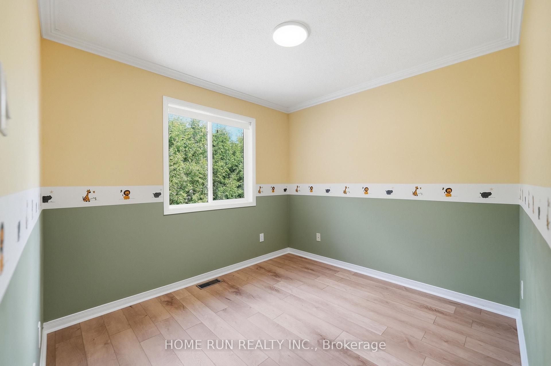 Photo 33 of 1169 Clyde Avenue, Ottawa, Central Park — HOMEH