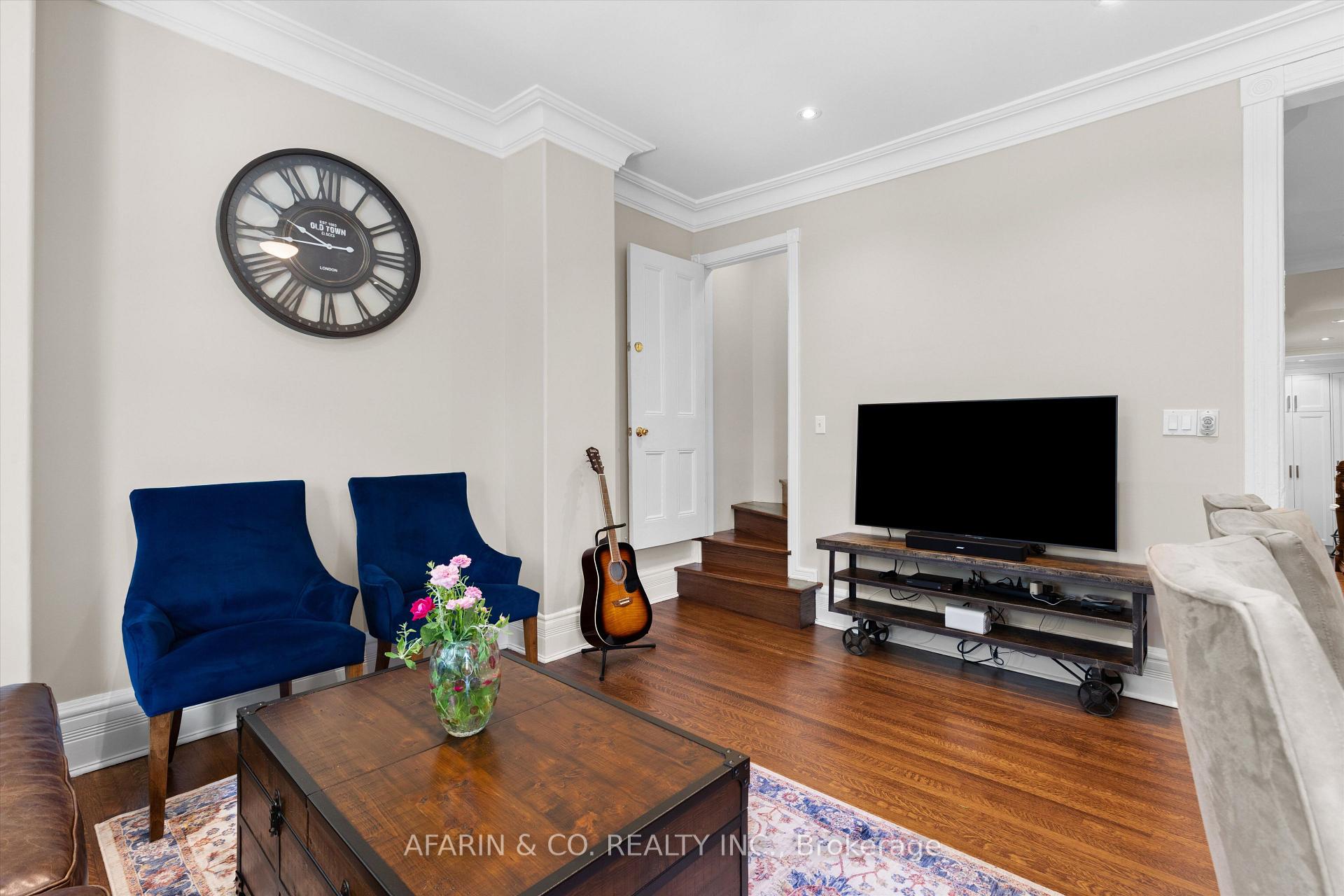 Photo 5 of Unit Second Floor & Loft, 48 Nassau Street, Toronto, Kensington-Chinatown — HOMEH