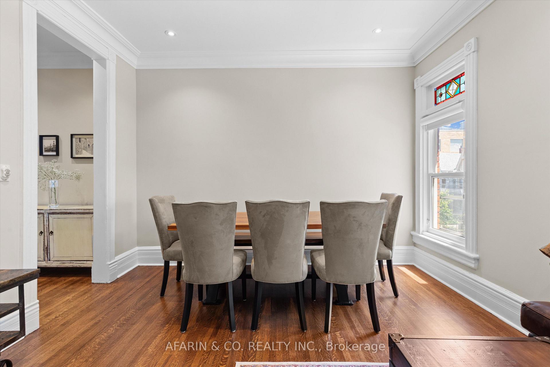 Photo 6 of Unit Second Floor & Loft, 48 Nassau Street, Toronto, Kensington-Chinatown — HOMEH