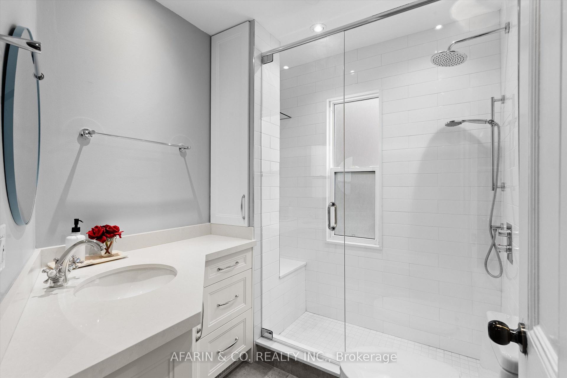 Photo 9 of Unit Second Floor & Loft, 48 Nassau Street, Toronto, Kensington-Chinatown — HOMEH