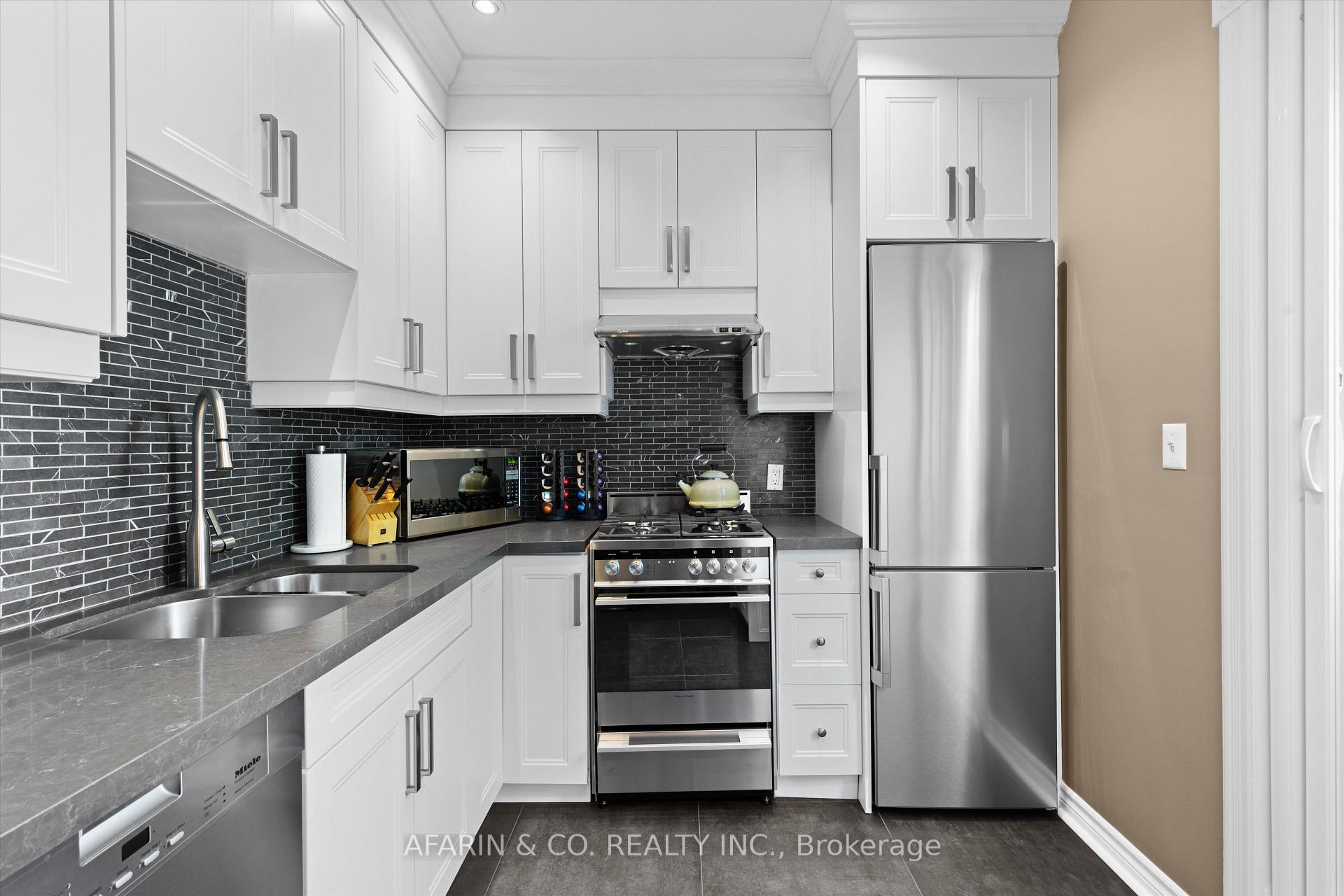 Photo 10 of Unit Second Floor & Loft, 48 Nassau Street, Toronto, Kensington-Chinatown — HOMEH