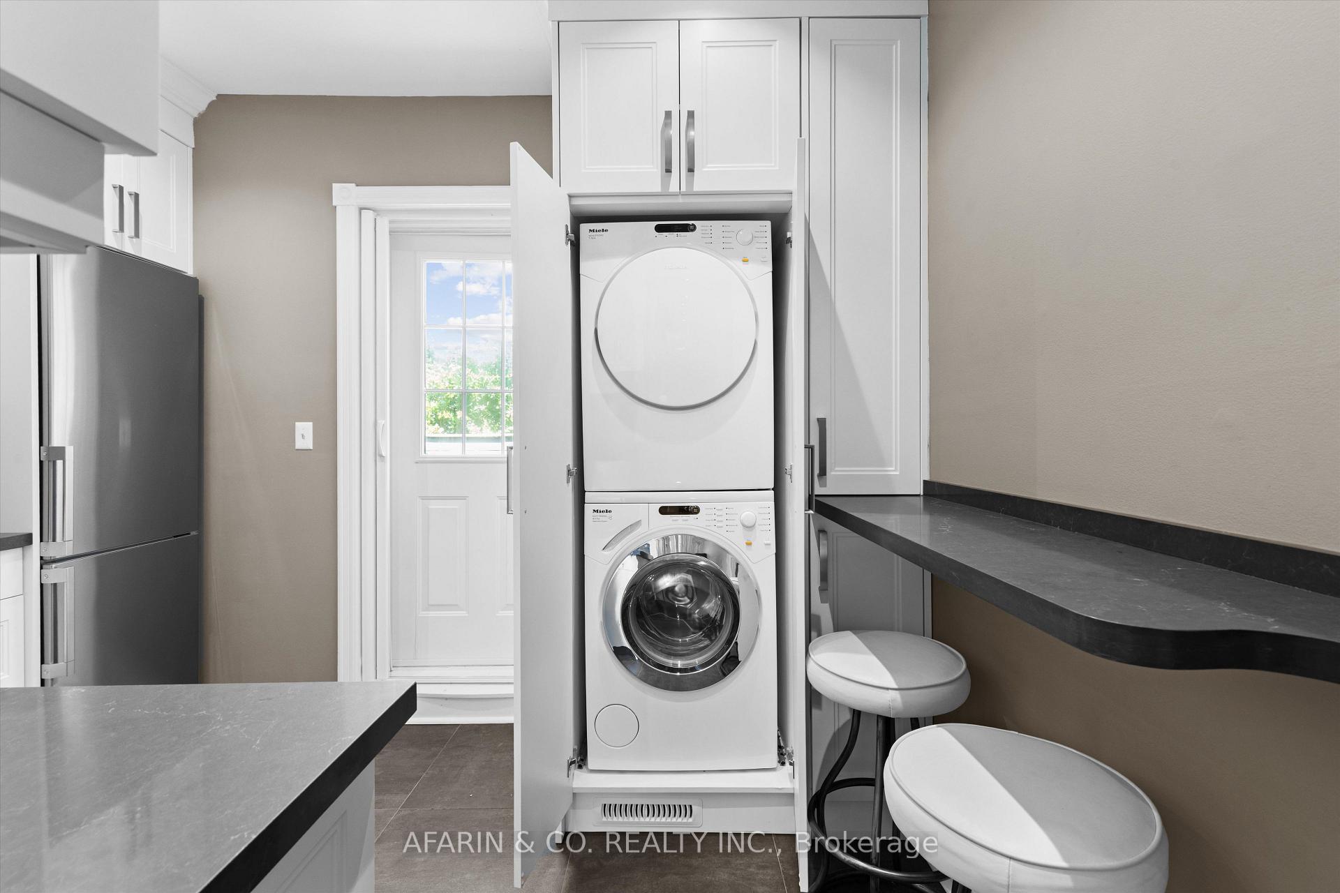 Photo 12 of Unit Second Floor & Loft, 48 Nassau Street, Toronto, Kensington-Chinatown — HOMEH