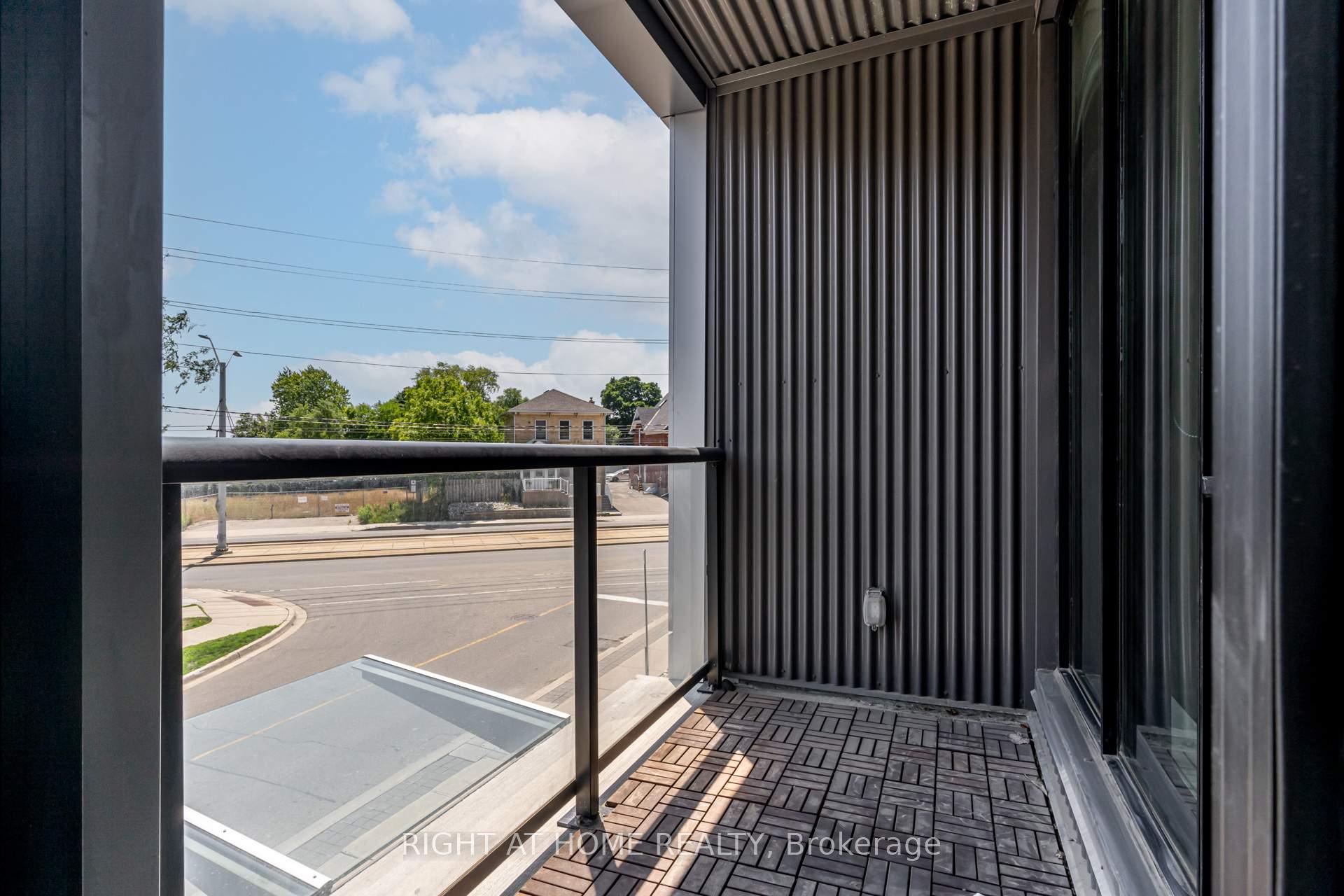 Photo 11 of Unit 411, 690 King Street, Kitchener, KW Hospital — HOMEH