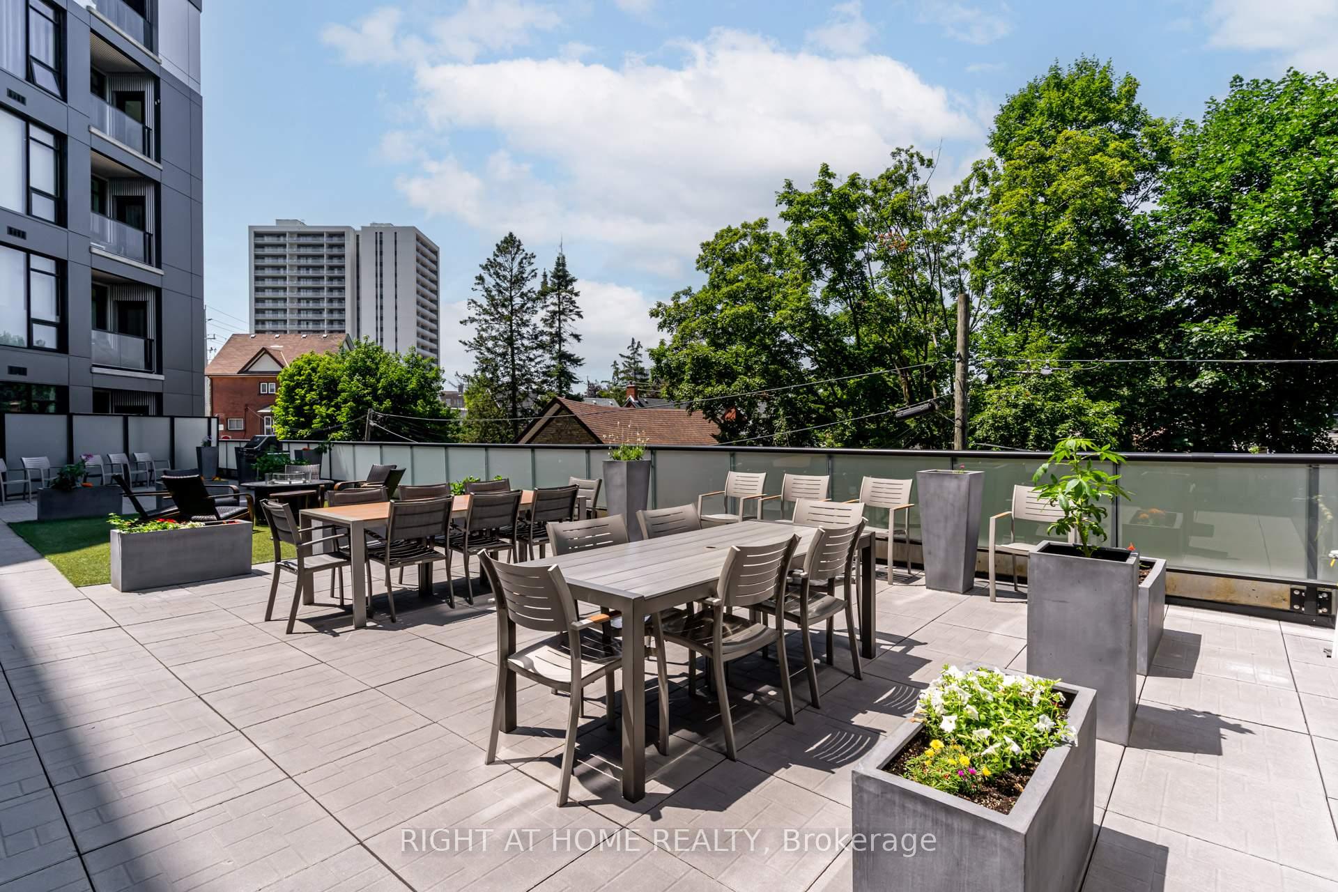 Photo 14 of Unit 411, 690 King Street, Kitchener, KW Hospital — HOMEH