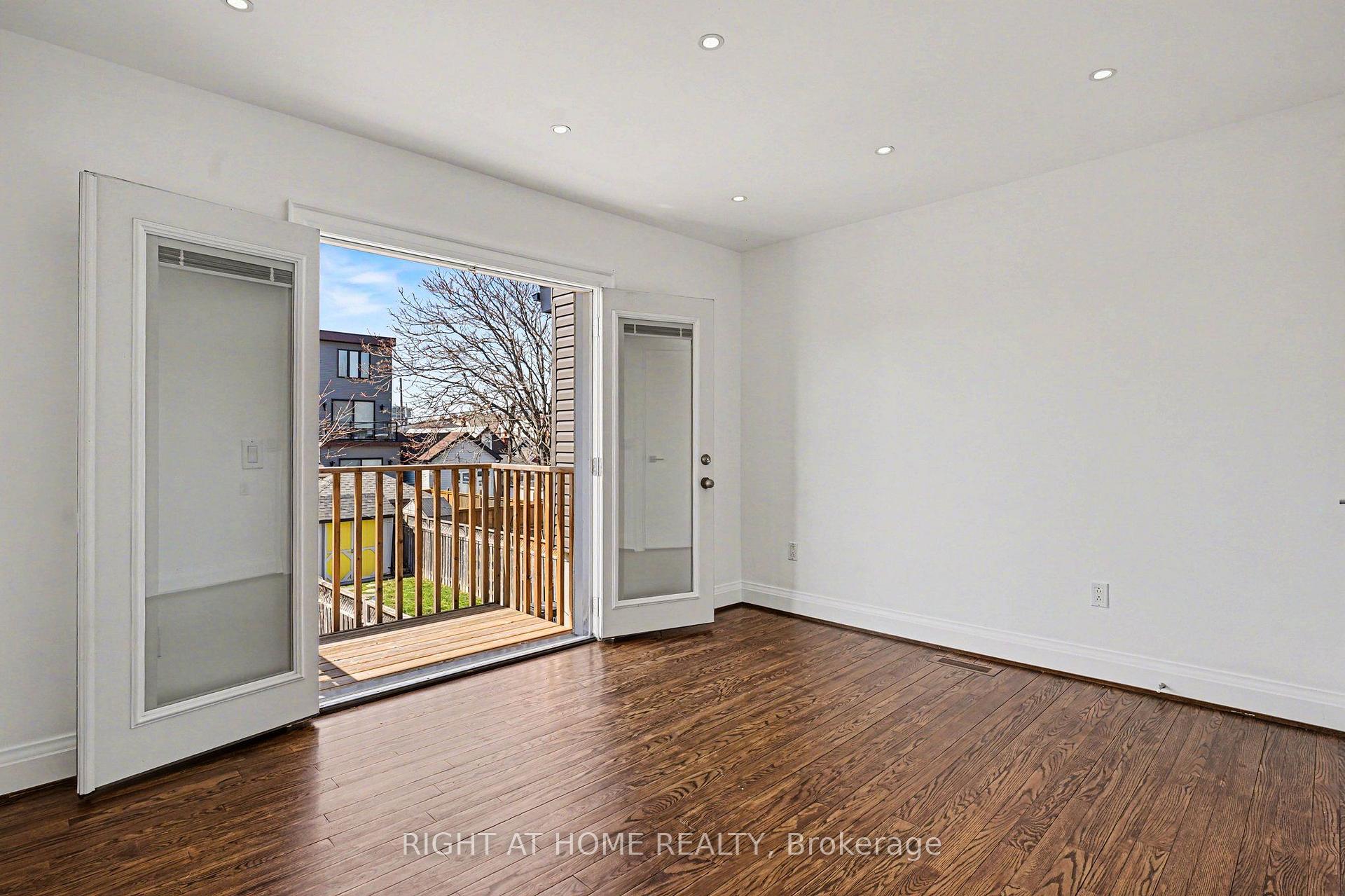 Photo 10 of 174 Rosethorn Avenue, Toronto, Keelesdale-Eglinton West — HOMEH