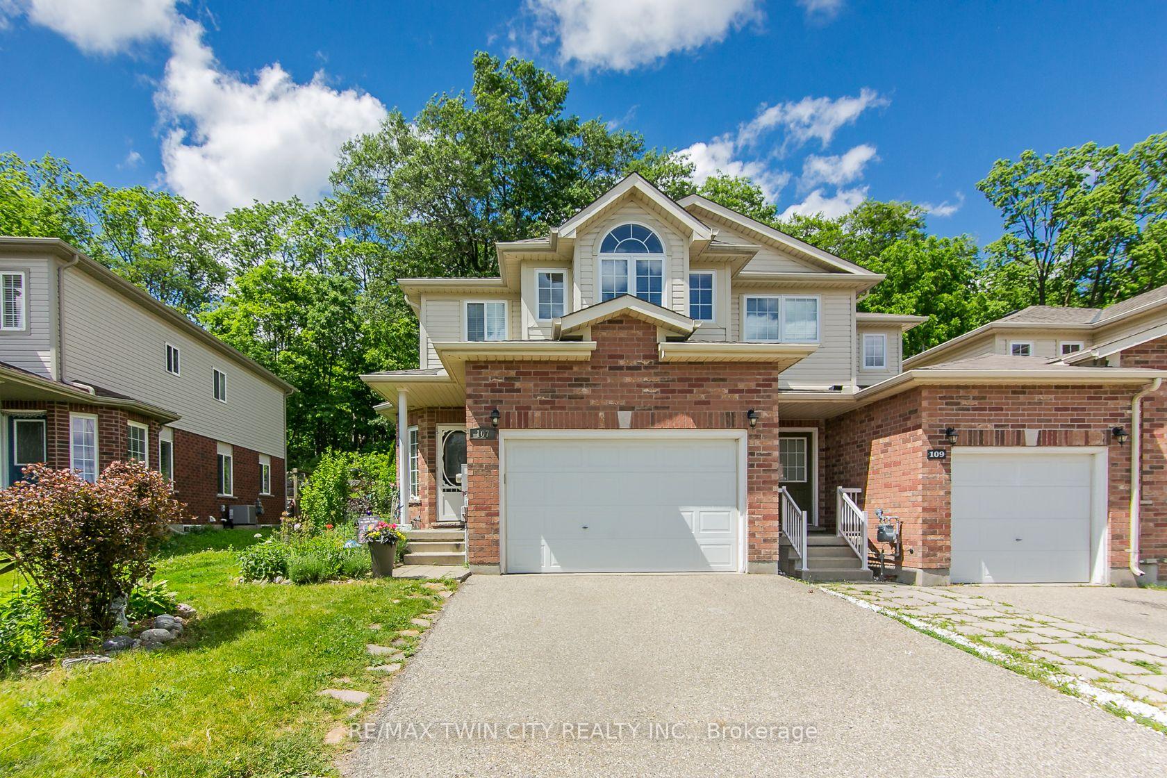 Photo 1 of 107 Upper Mercer Street, Kitchener, Grand River South — HOMEH