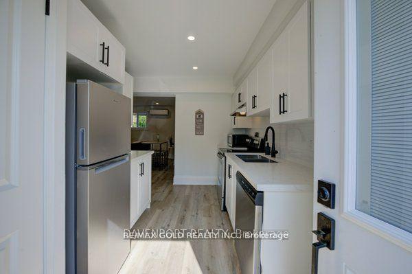 Photo 3 of Unit Unit 2, 91 Locks Road, Brantford — HOMEH