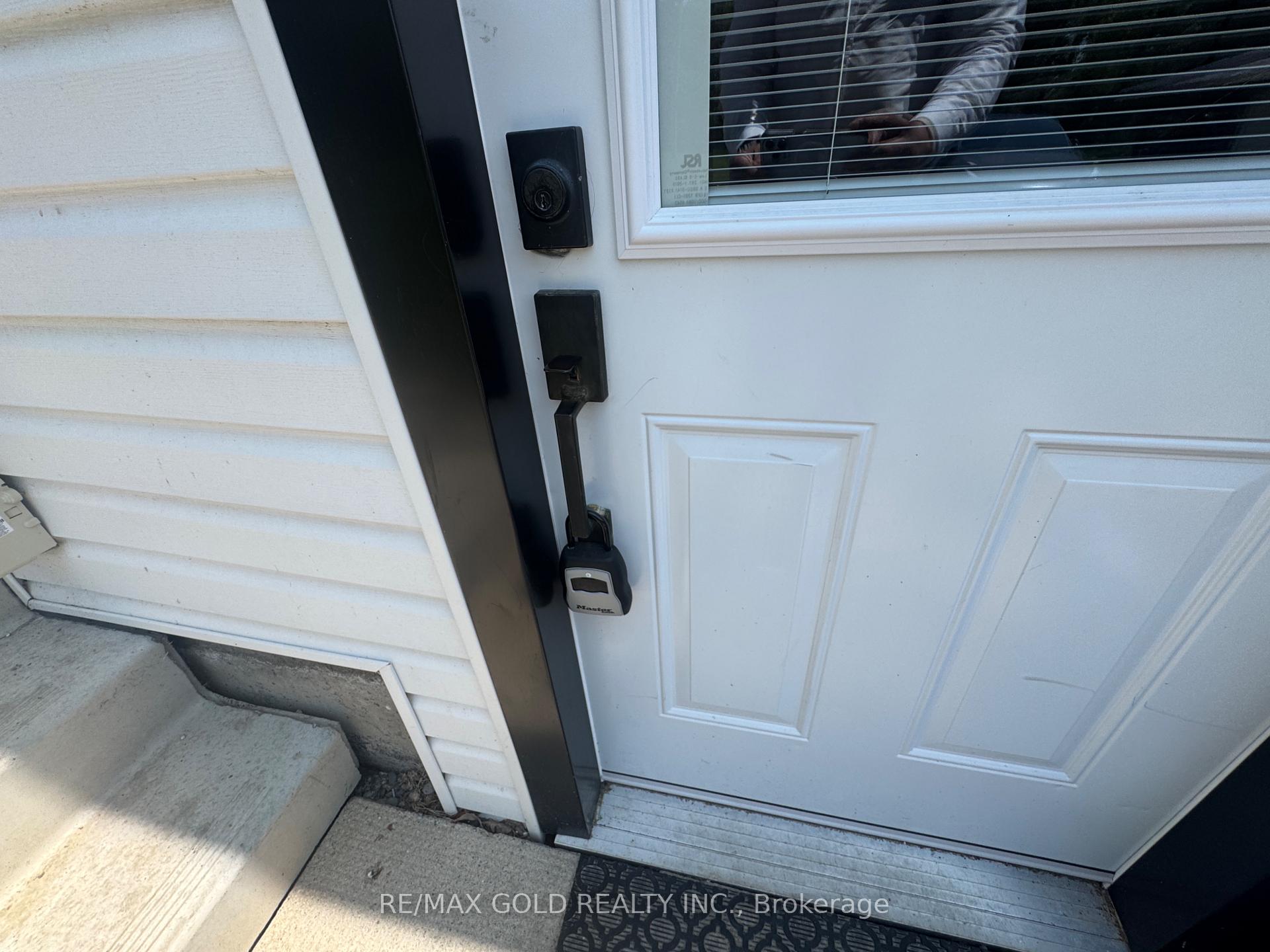 Photo 8 of Unit Unit 2, 91 Locks Road, Brantford — HOMEH