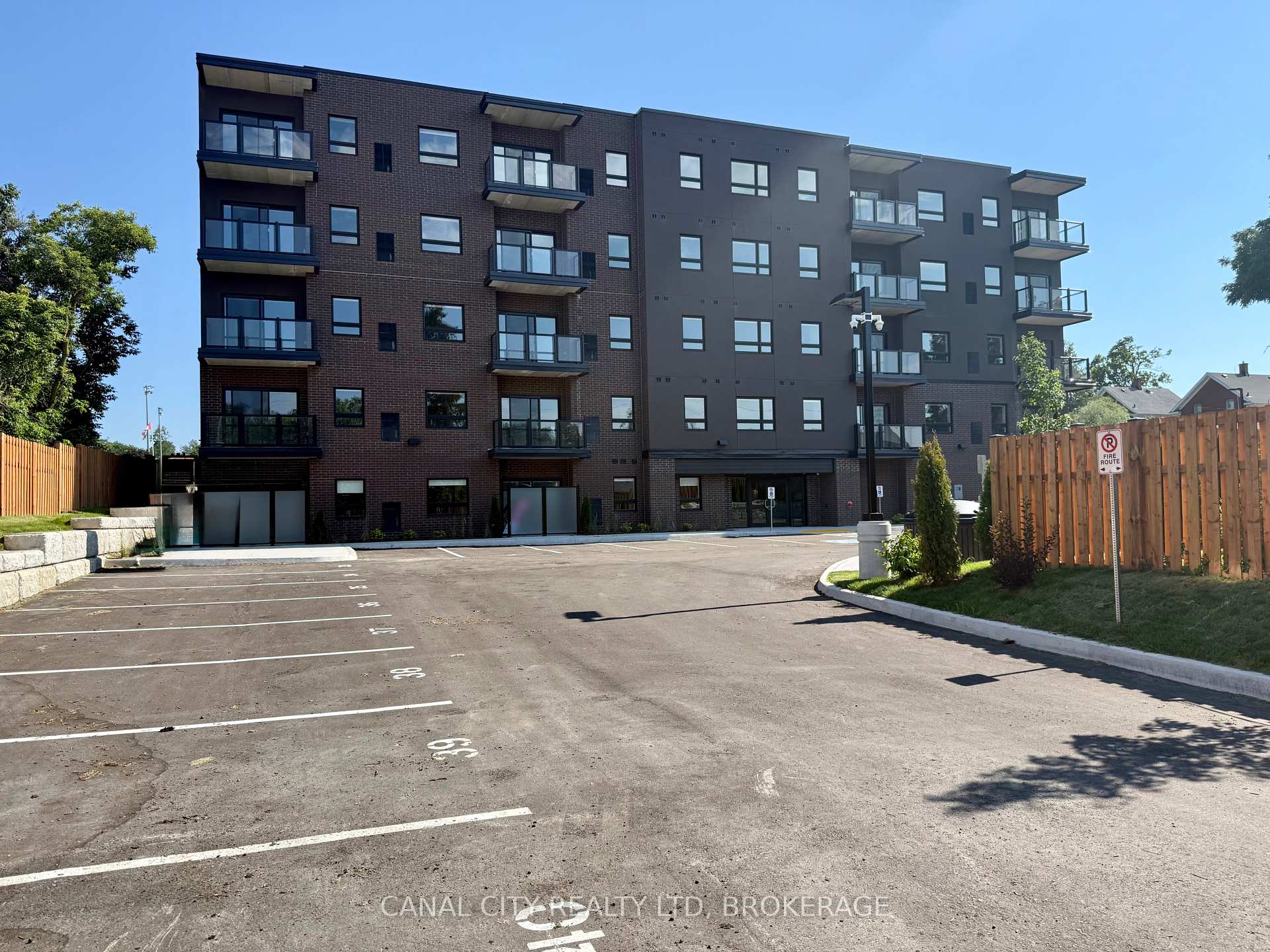 Photo 86 of Unit 407, 8 Hutt Lane, Thorold, Thorold Downtown — HOMEH