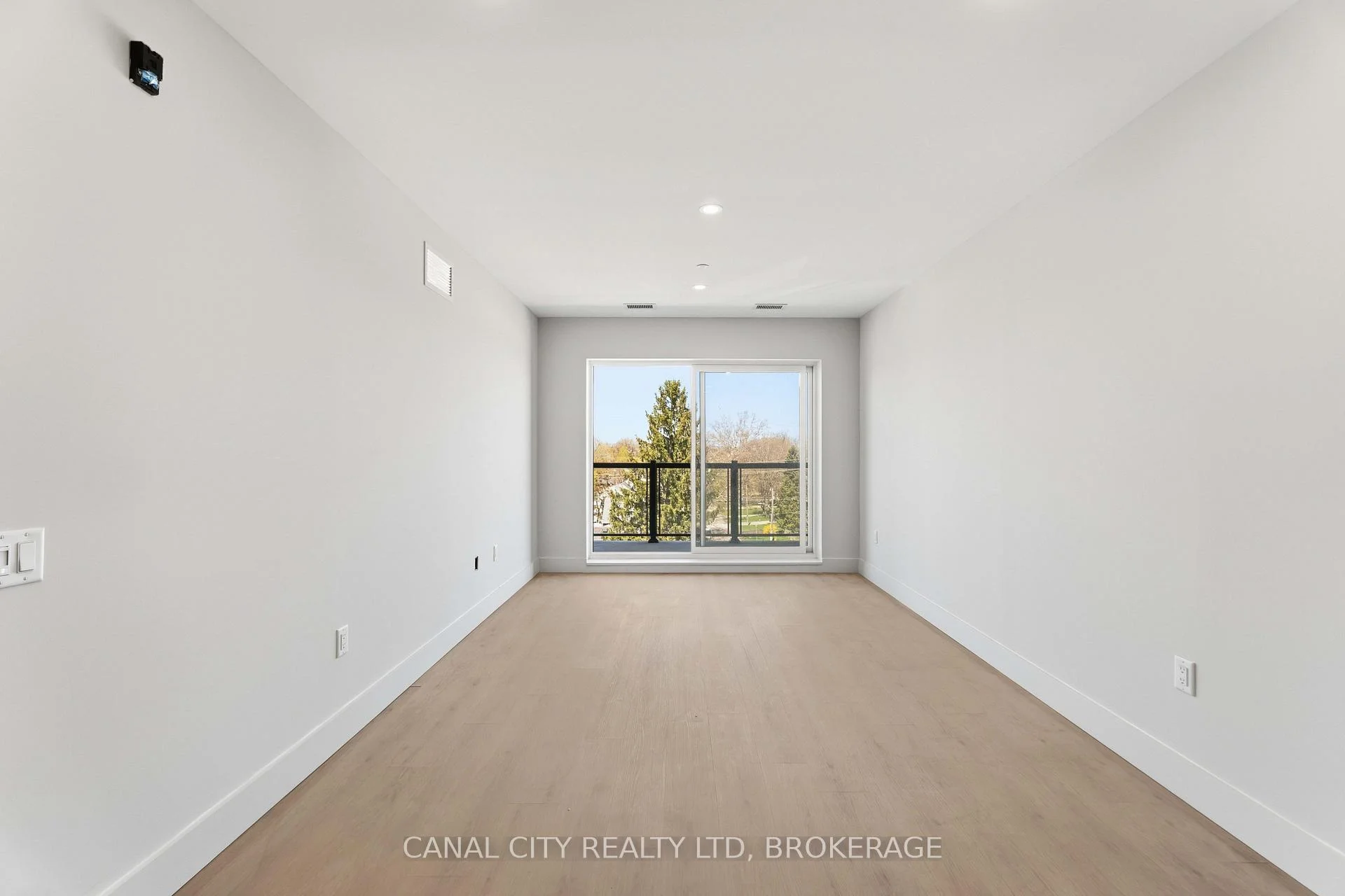 Photo 47 of Unit 407, 8 Hutt Lane, Thorold, Thorold Downtown — HOMEH