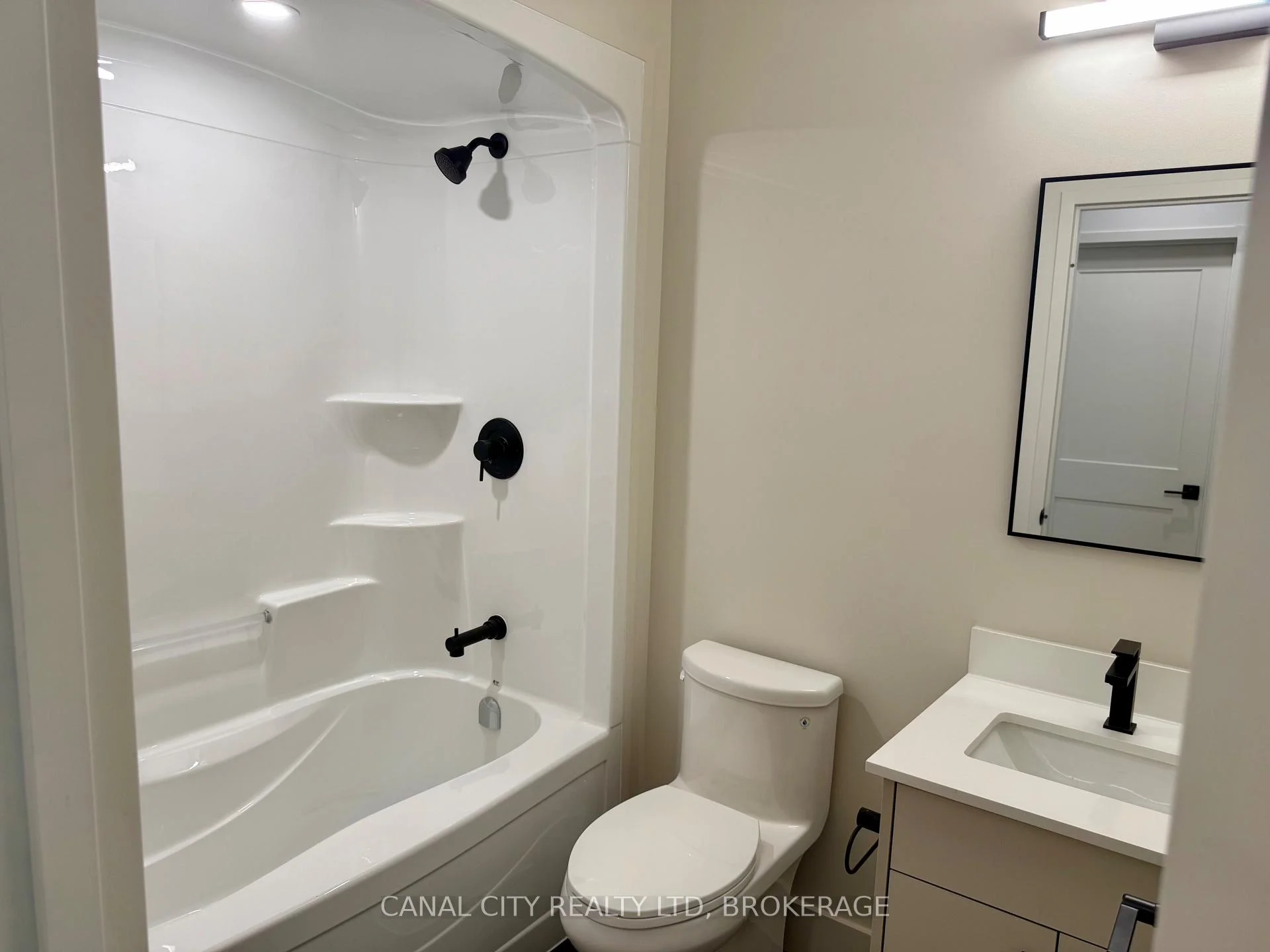 Photo 9 of Unit 407, 8 Hutt Lane, Thorold, Thorold Downtown — HOMEH