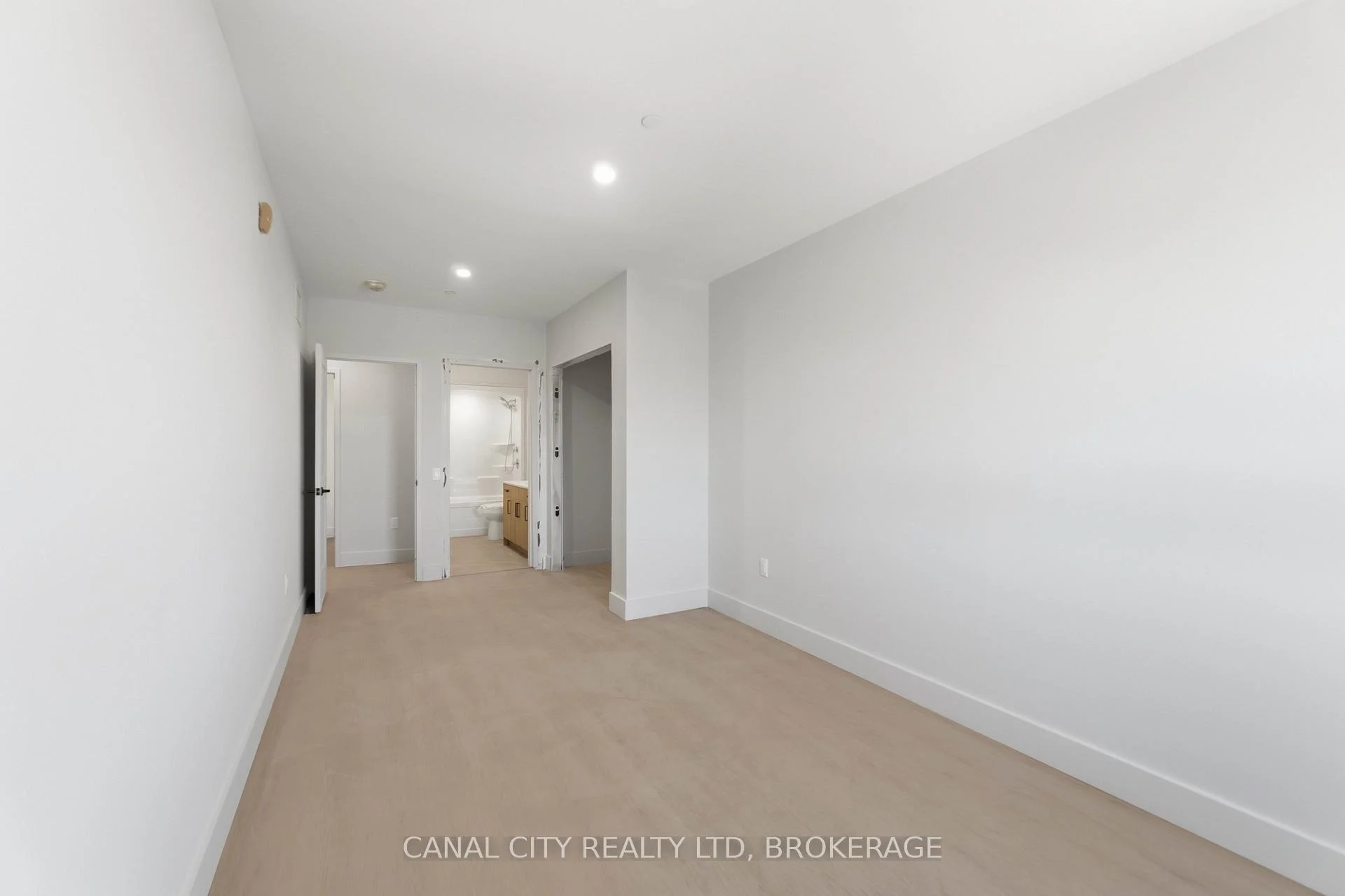 Photo 61 of Unit 407, 8 Hutt Lane, Thorold, Thorold Downtown — HOMEH