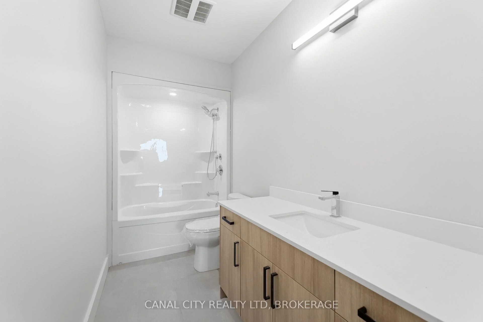 Photo 62 of Unit 407, 8 Hutt Lane, Thorold, Thorold Downtown — HOMEH
