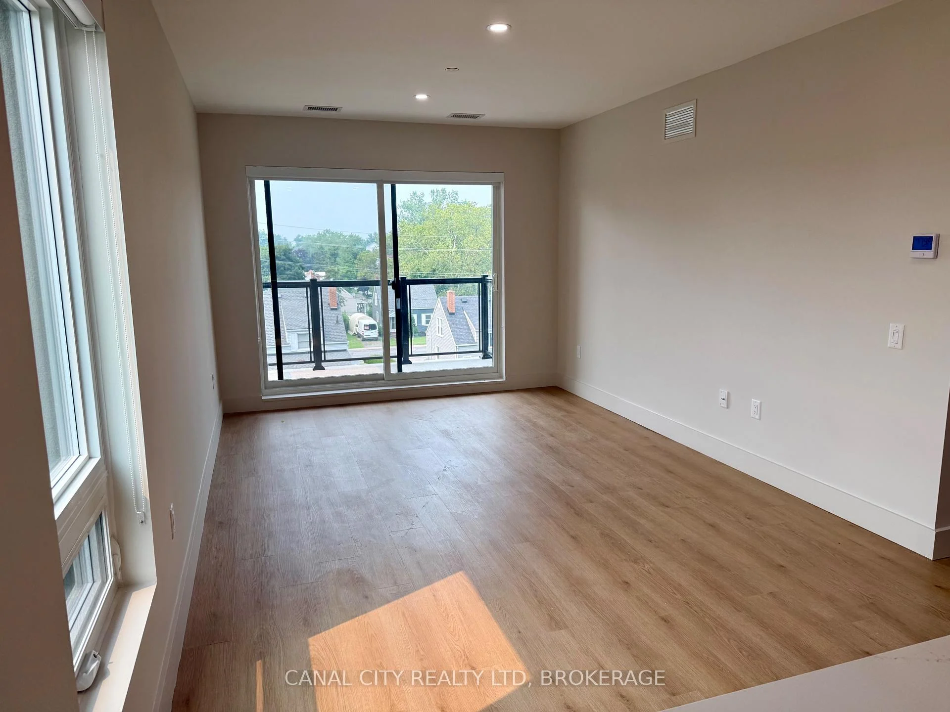 Photo 14 of Unit 407, 8 Hutt Lane, Thorold, Thorold Downtown — HOMEH
