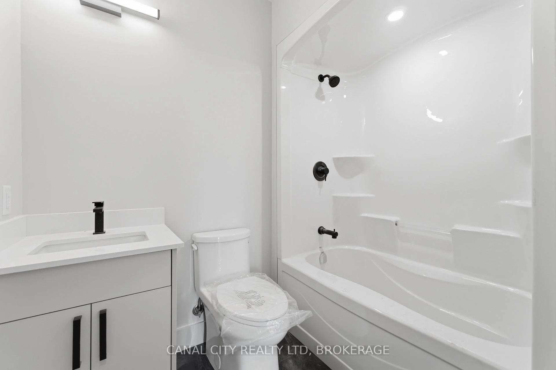 Photo 77 of Unit 407, 8 Hutt Lane, Thorold, Thorold Downtown — HOMEH