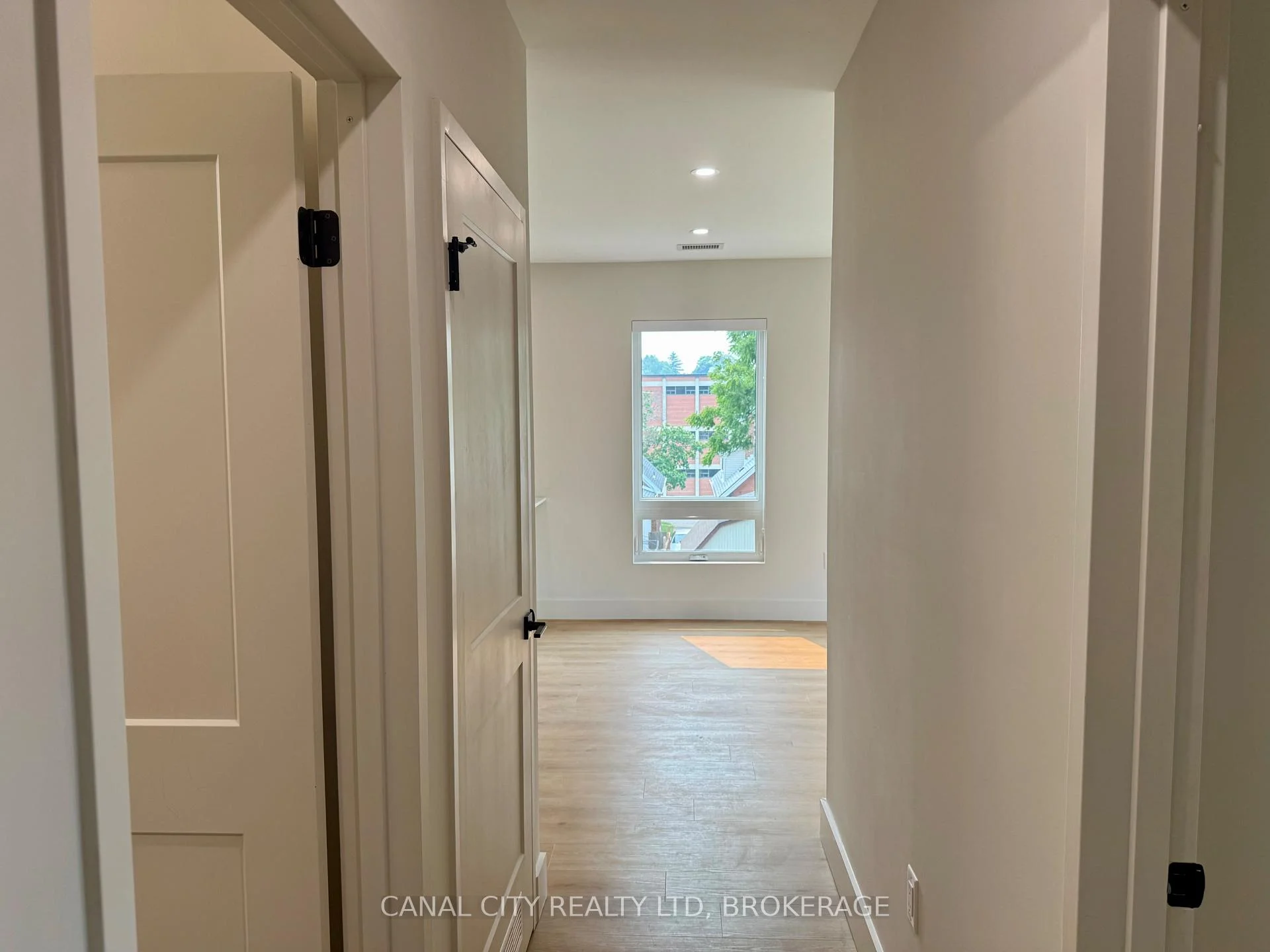 Photo 21 of Unit 407, 8 Hutt Lane, Thorold, Thorold Downtown — HOMEH