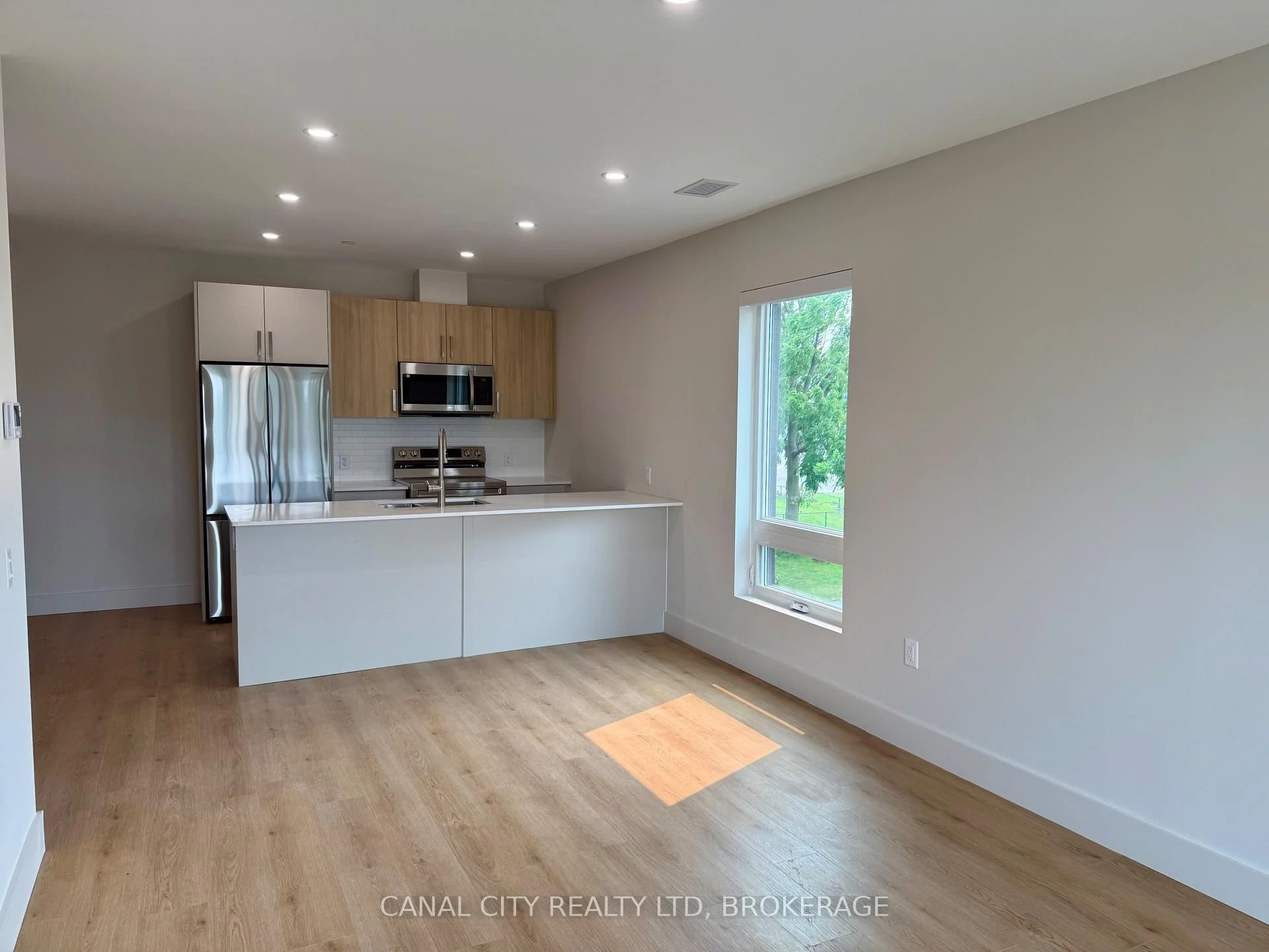 Photo 23 of Unit 407, 8 Hutt Lane, Thorold, Thorold Downtown — HOMEH