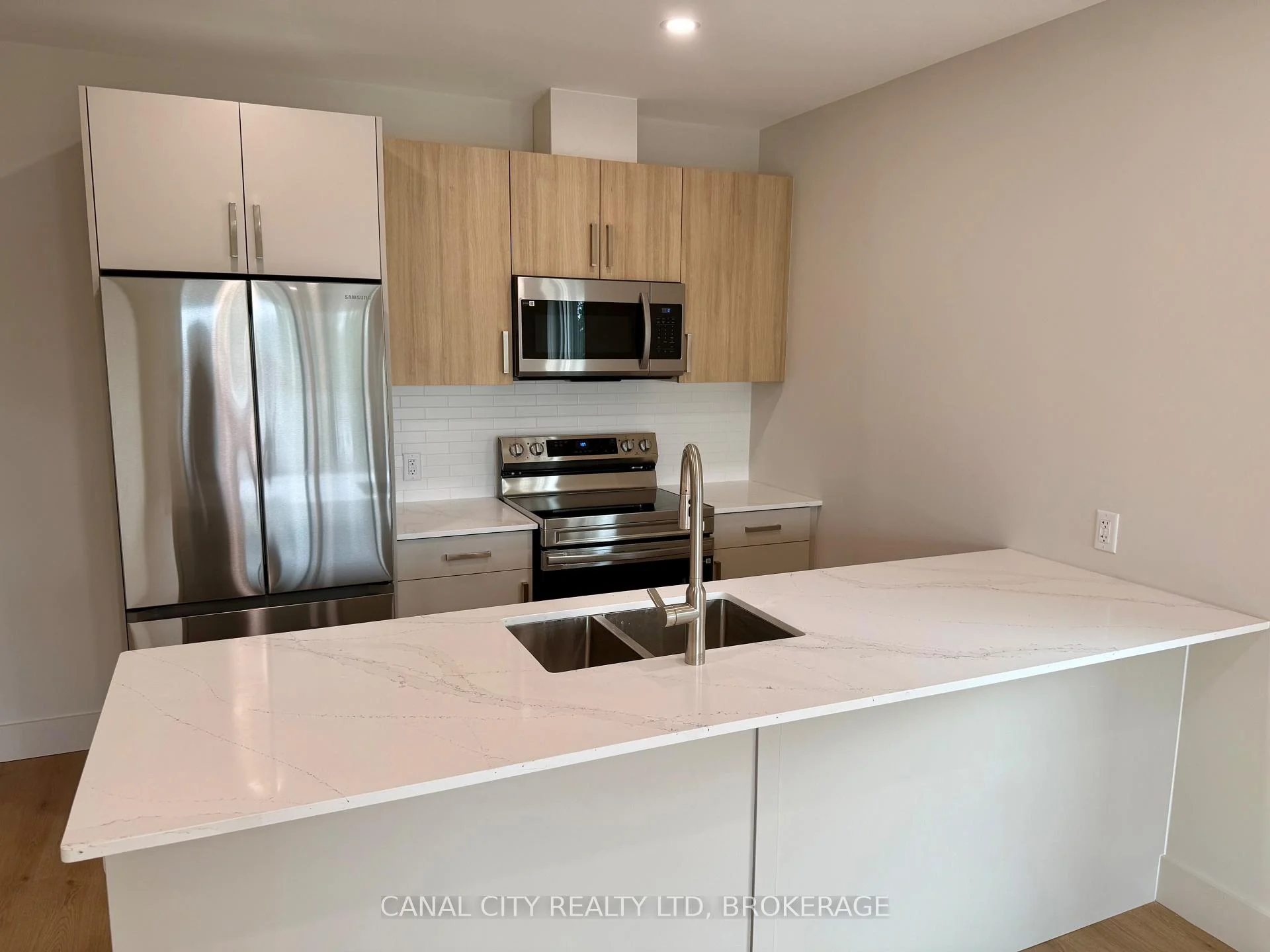 Photo 25 of Unit 407, 8 Hutt Lane, Thorold, Thorold Downtown — HOMEH