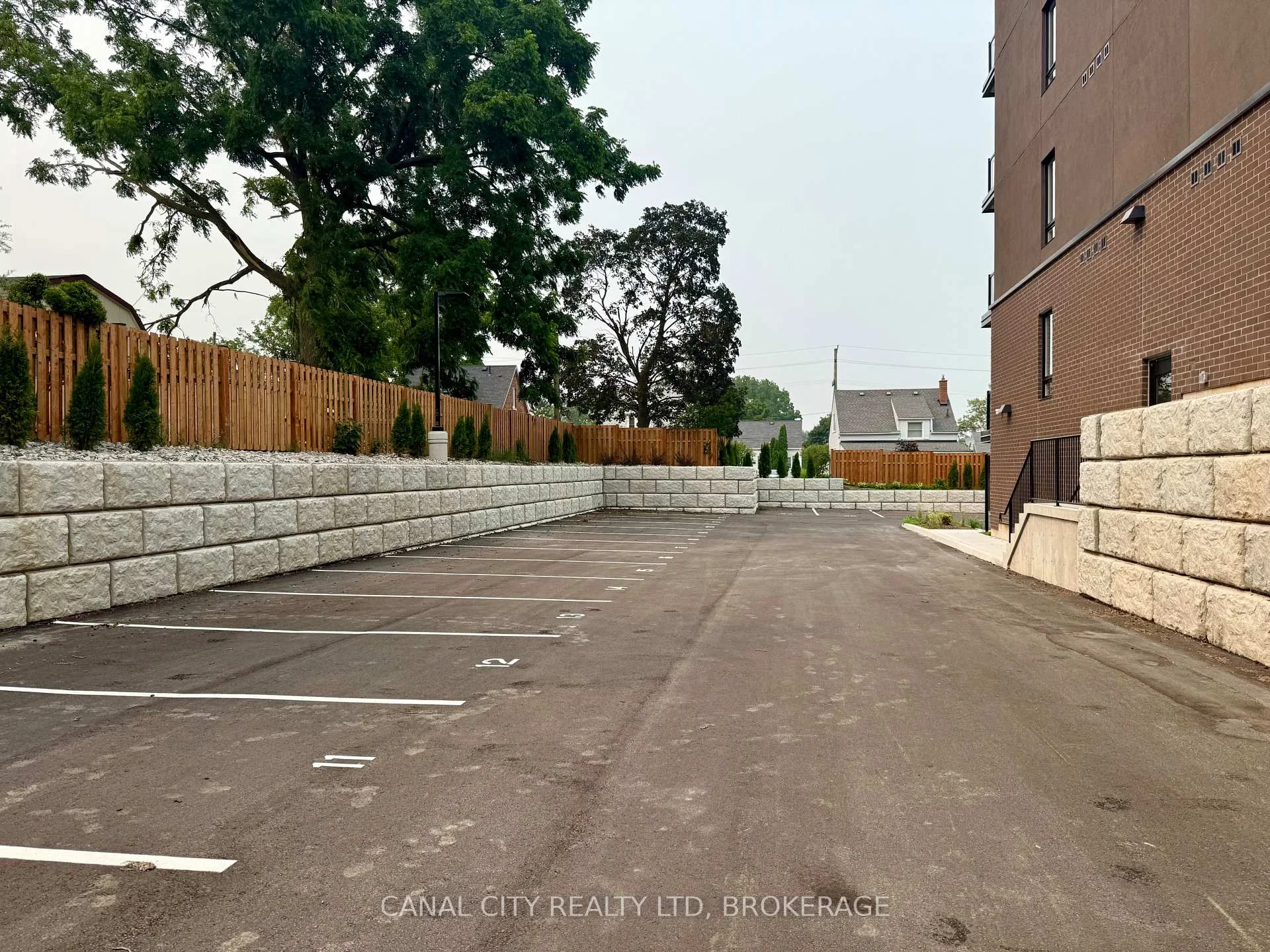Photo 30 of Unit 407, 8 Hutt Lane, Thorold, Thorold Downtown — HOMEH