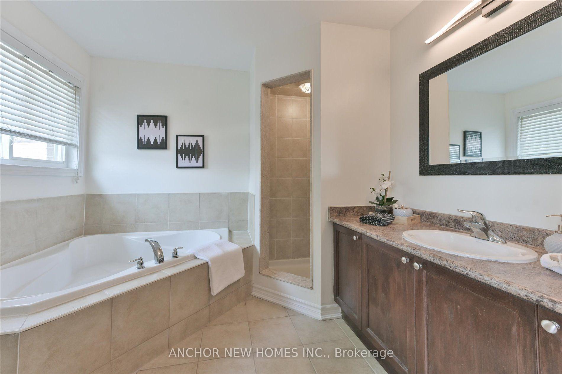 Photo 21 of 134 Baycliffe Drive, Whitby, Williamsburg — HOMEH