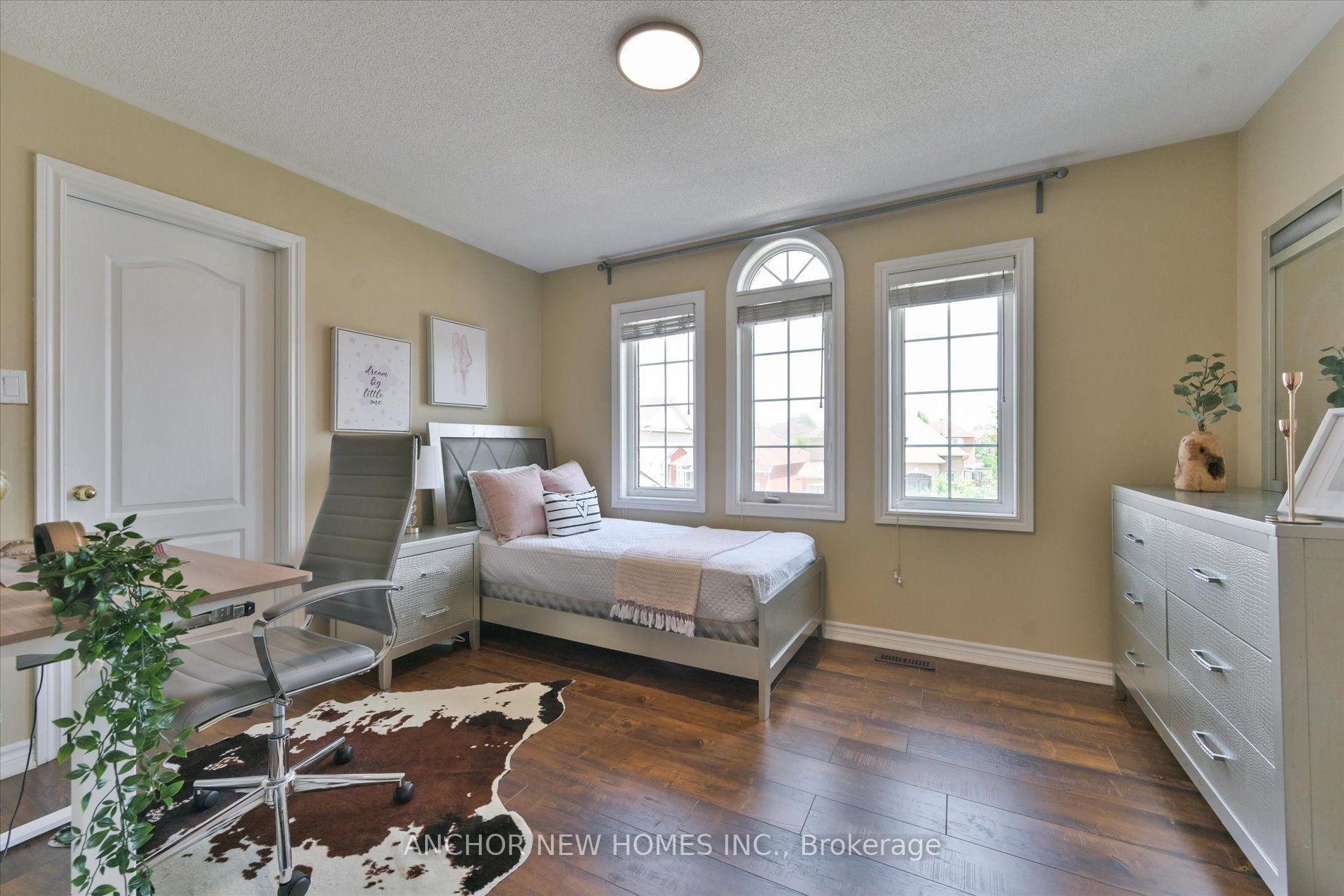 Photo 23 of 134 Baycliffe Drive, Whitby, Williamsburg — HOMEH