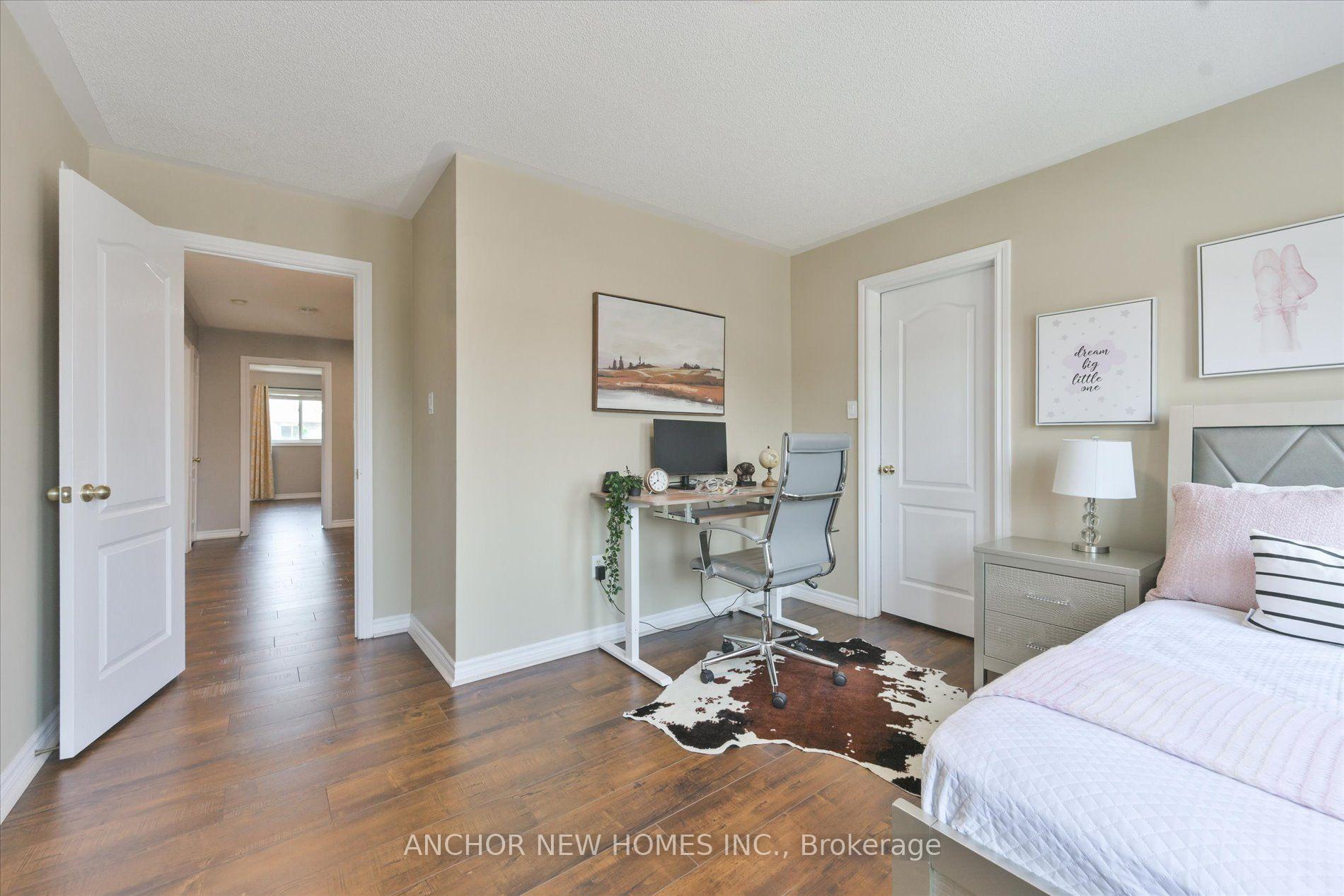Photo 24 of 134 Baycliffe Drive, Whitby, Williamsburg — HOMEH