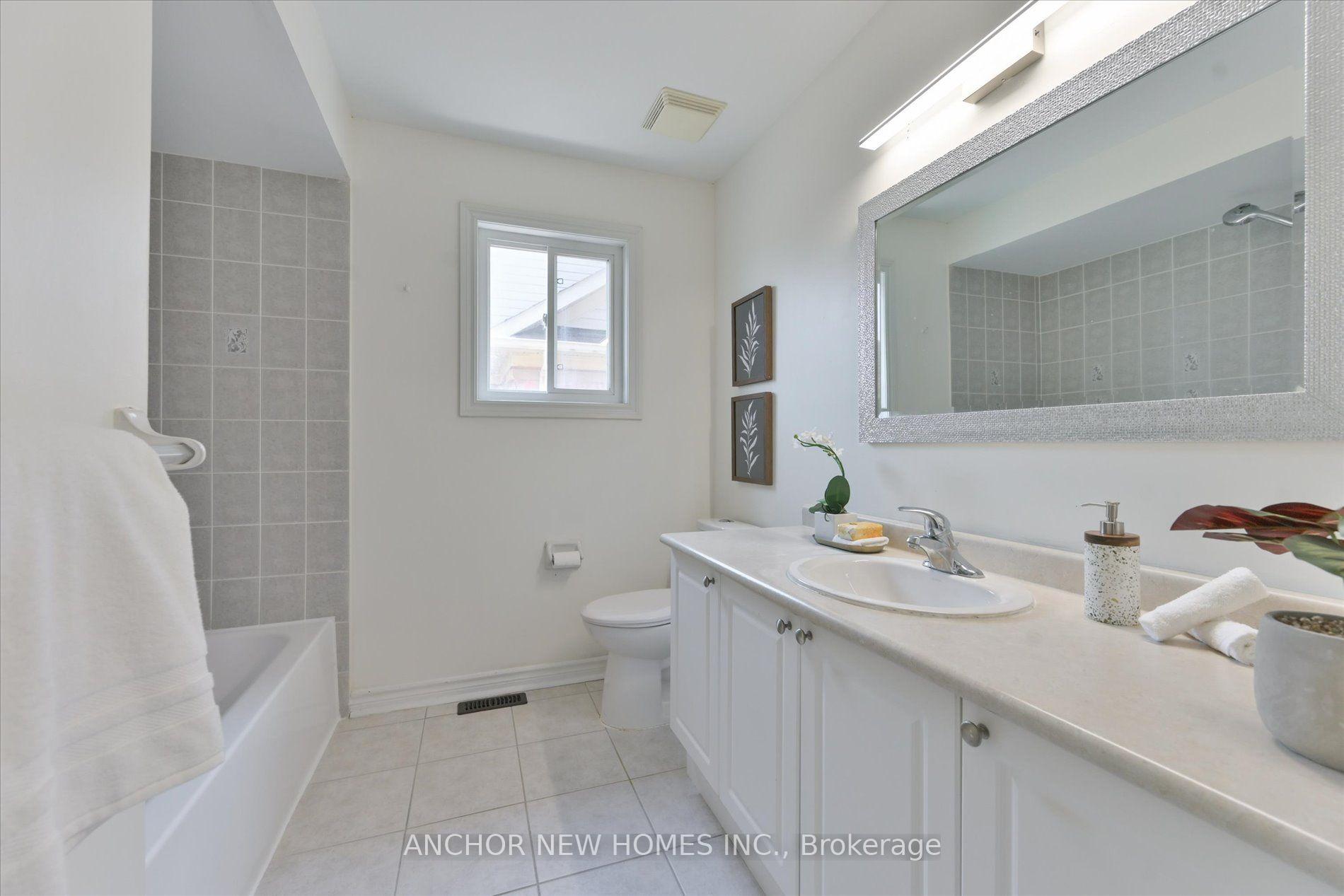 Photo 26 of 134 Baycliffe Drive, Whitby, Williamsburg — HOMEH