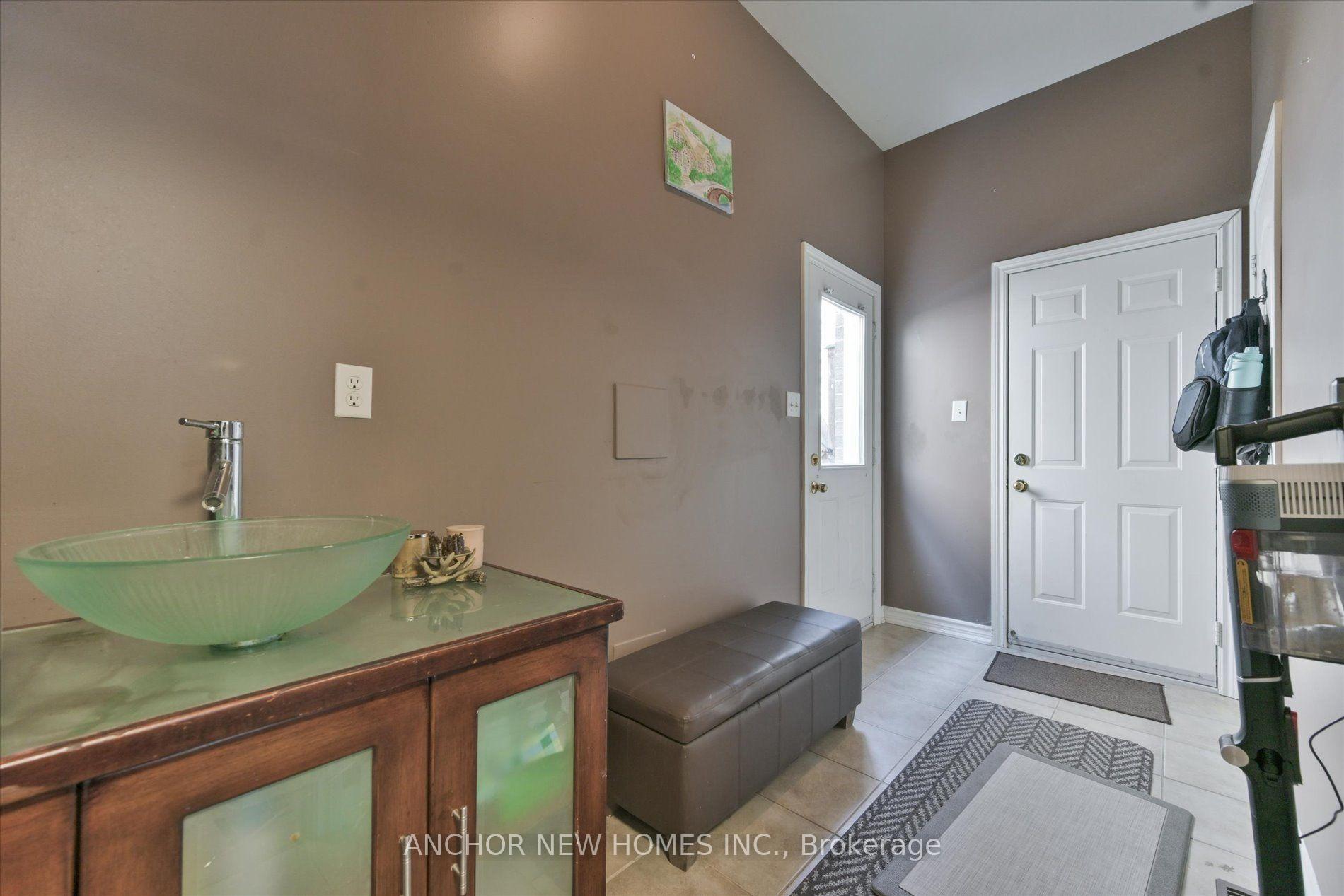 Photo 31 of 134 Baycliffe Drive, Whitby, Williamsburg — HOMEH