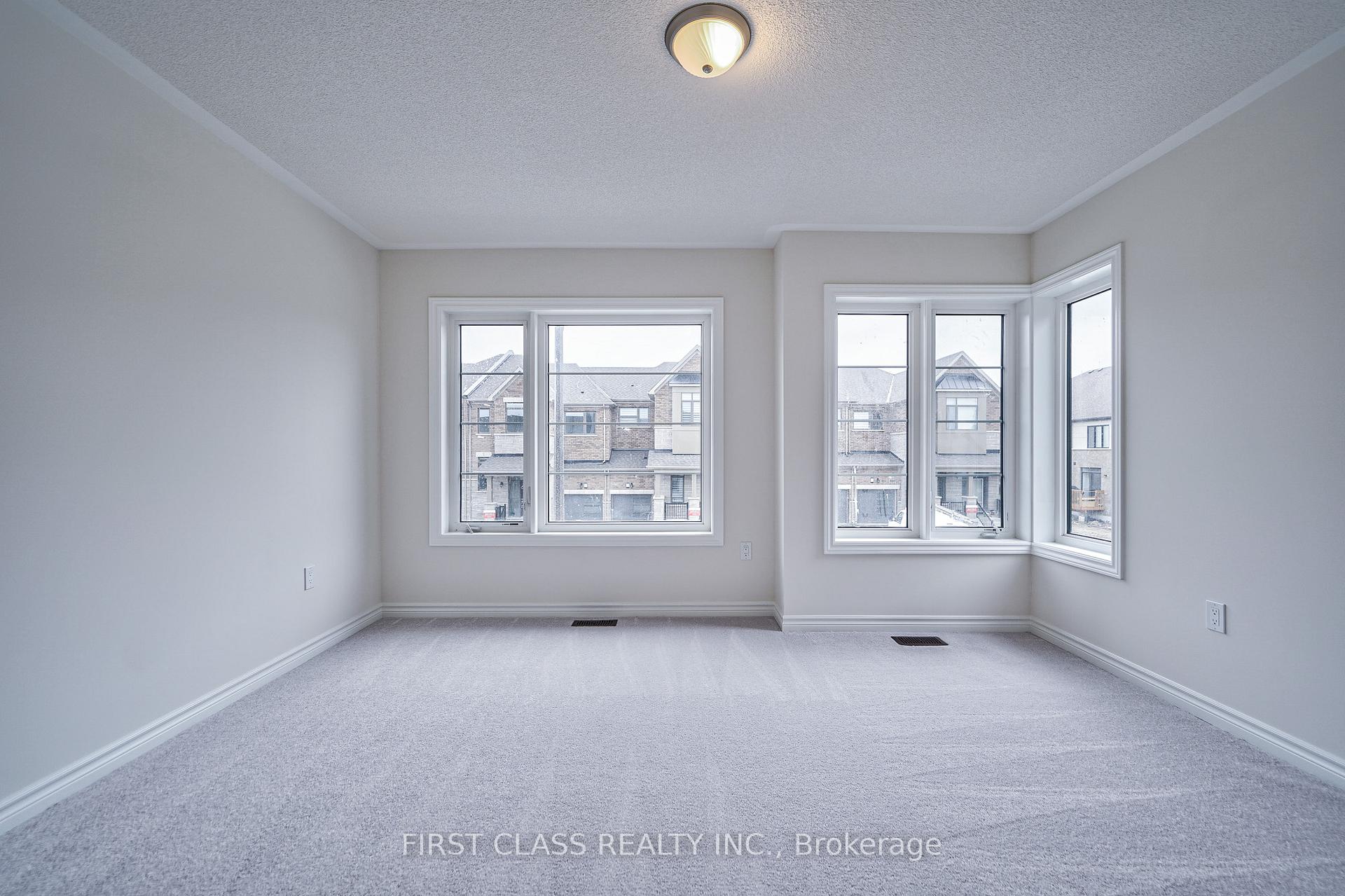 Photo 24 of 61 Kenneth Rogers Crescent, East Gwillimbury, Queensville — HOMEH