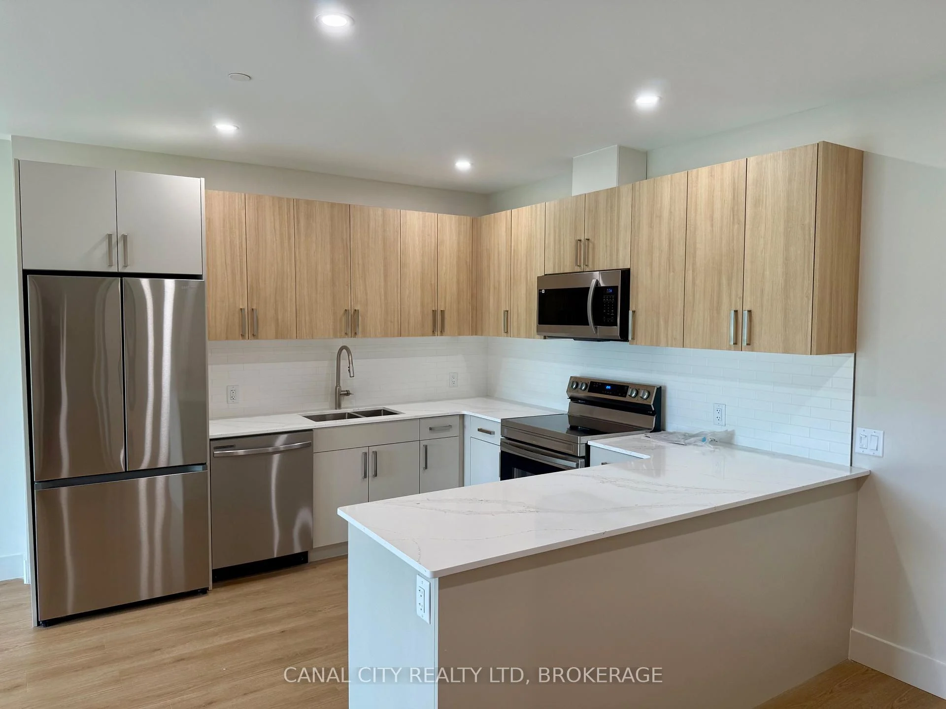 Photo 5 of Unit 506, 8 Hutt Lane, Thorold, Thorold Downtown — HOMEH