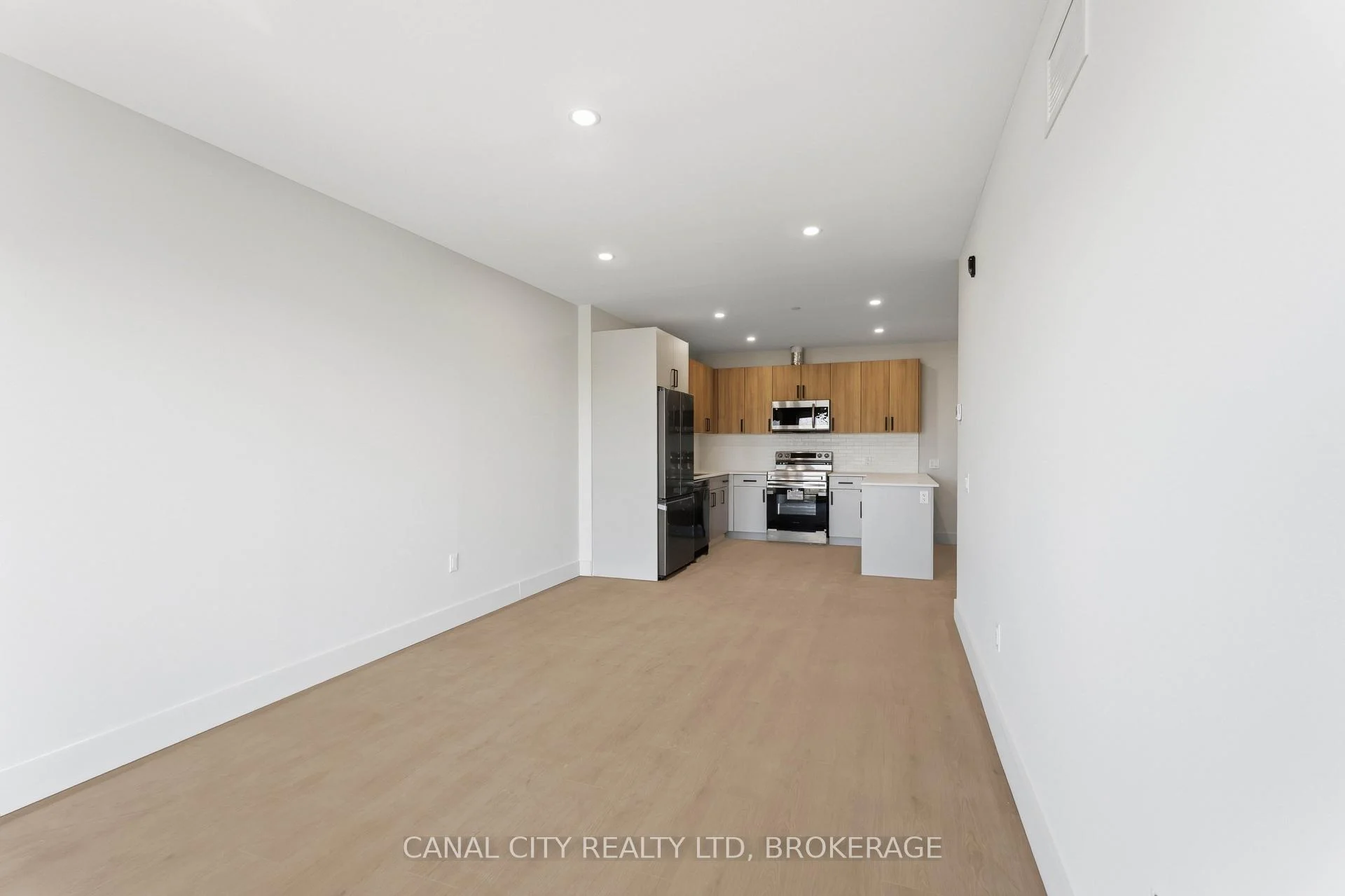 Photo 49 of Unit 506, 8 Hutt Lane, Thorold, Thorold Downtown — HOMEH