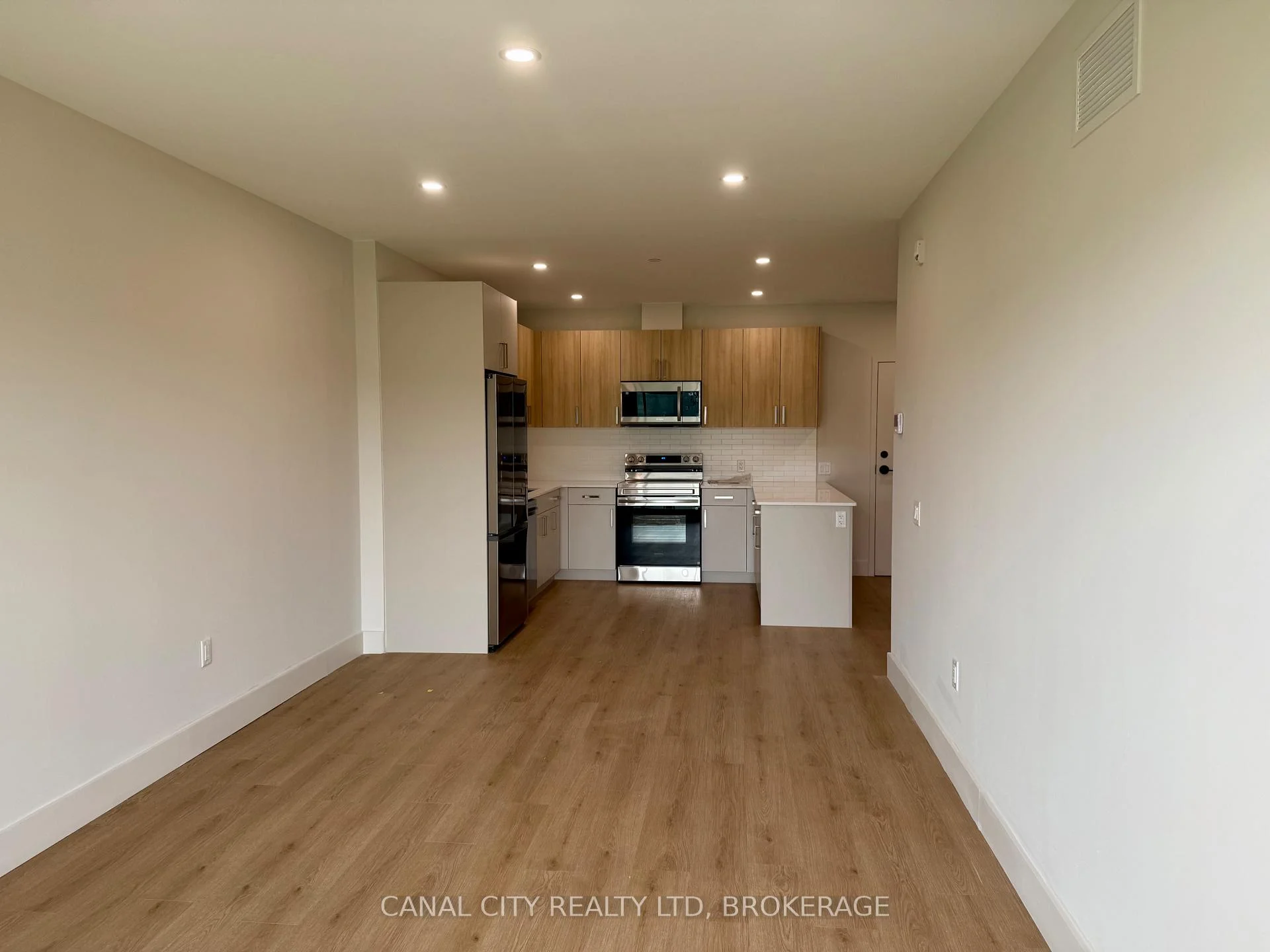 Photo 11 of Unit 506, 8 Hutt Lane, Thorold, Thorold Downtown — HOMEH