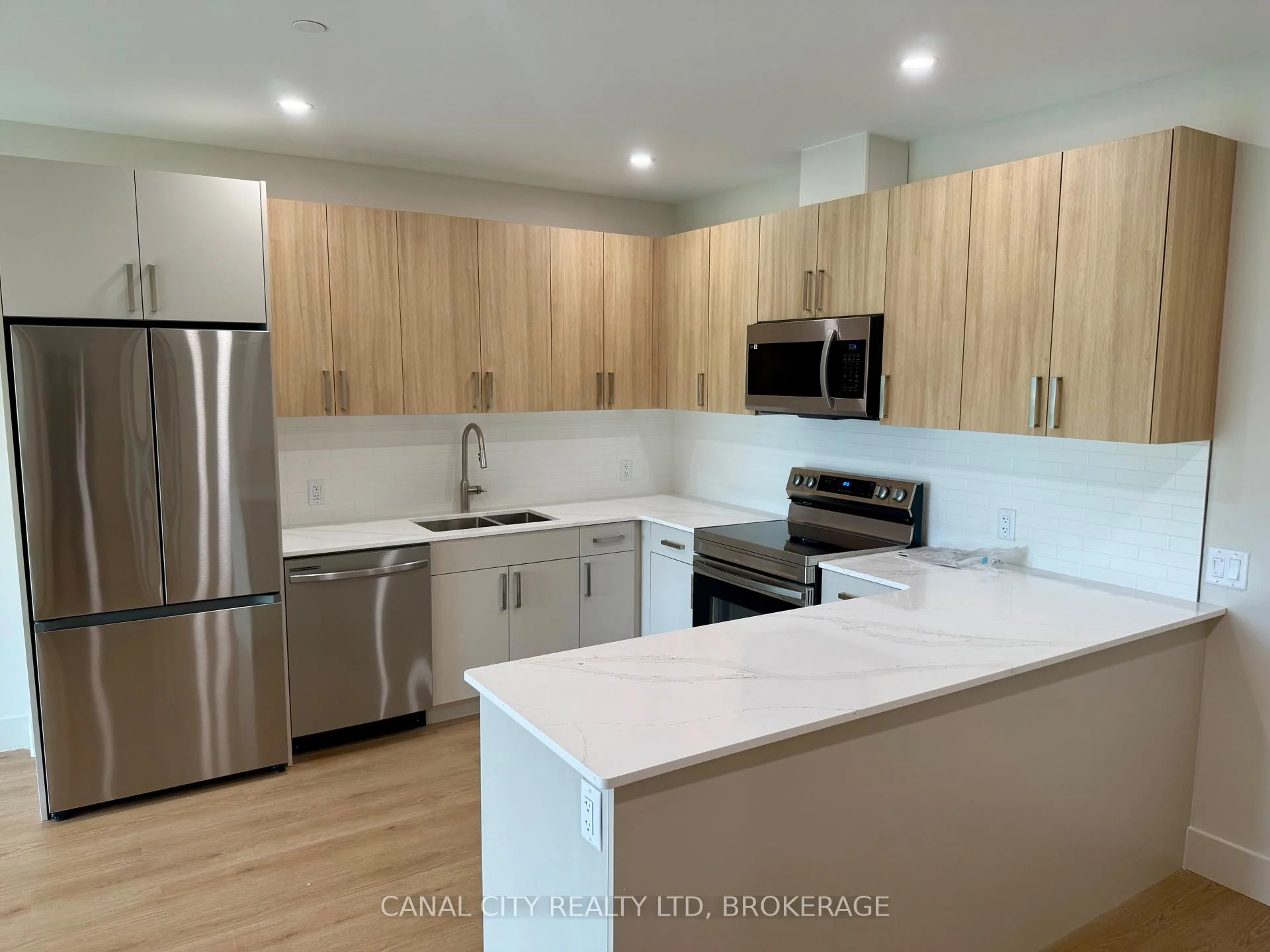 Photo 12 of Unit 506, 8 Hutt Lane, Thorold, Thorold Downtown — HOMEH