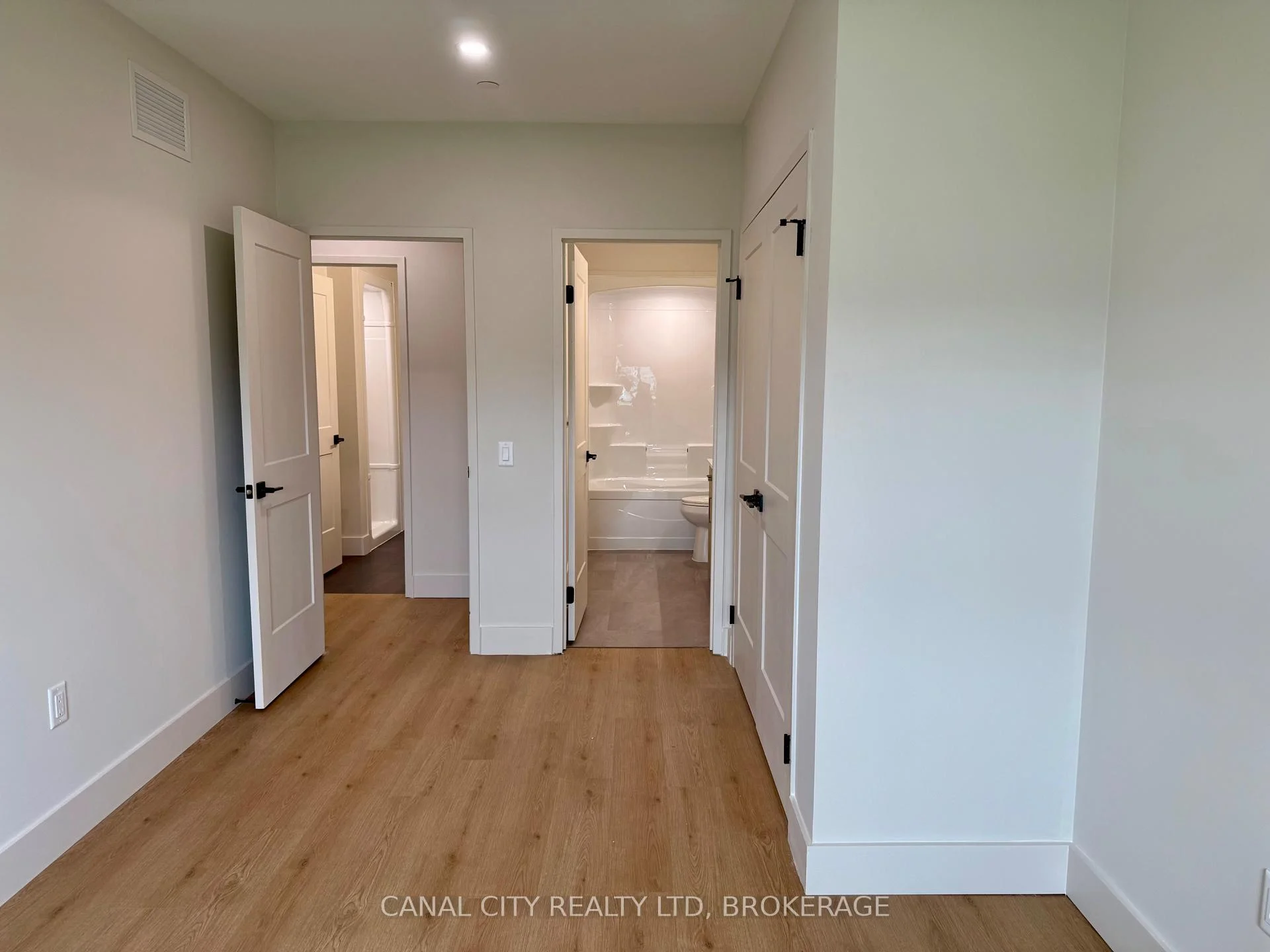 Photo 19 of Unit 506, 8 Hutt Lane, Thorold, Thorold Downtown — HOMEH