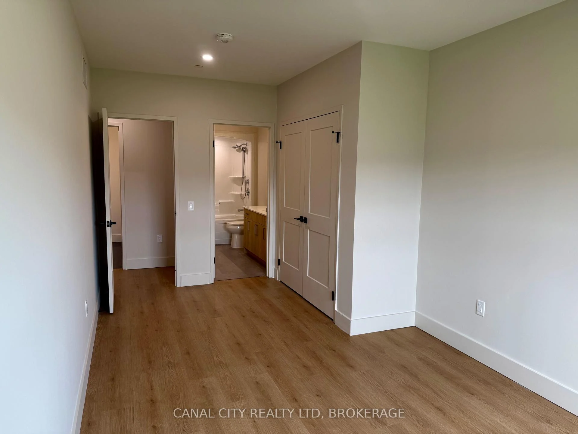 Photo 20 of Unit 506, 8 Hutt Lane, Thorold, Thorold Downtown — HOMEH